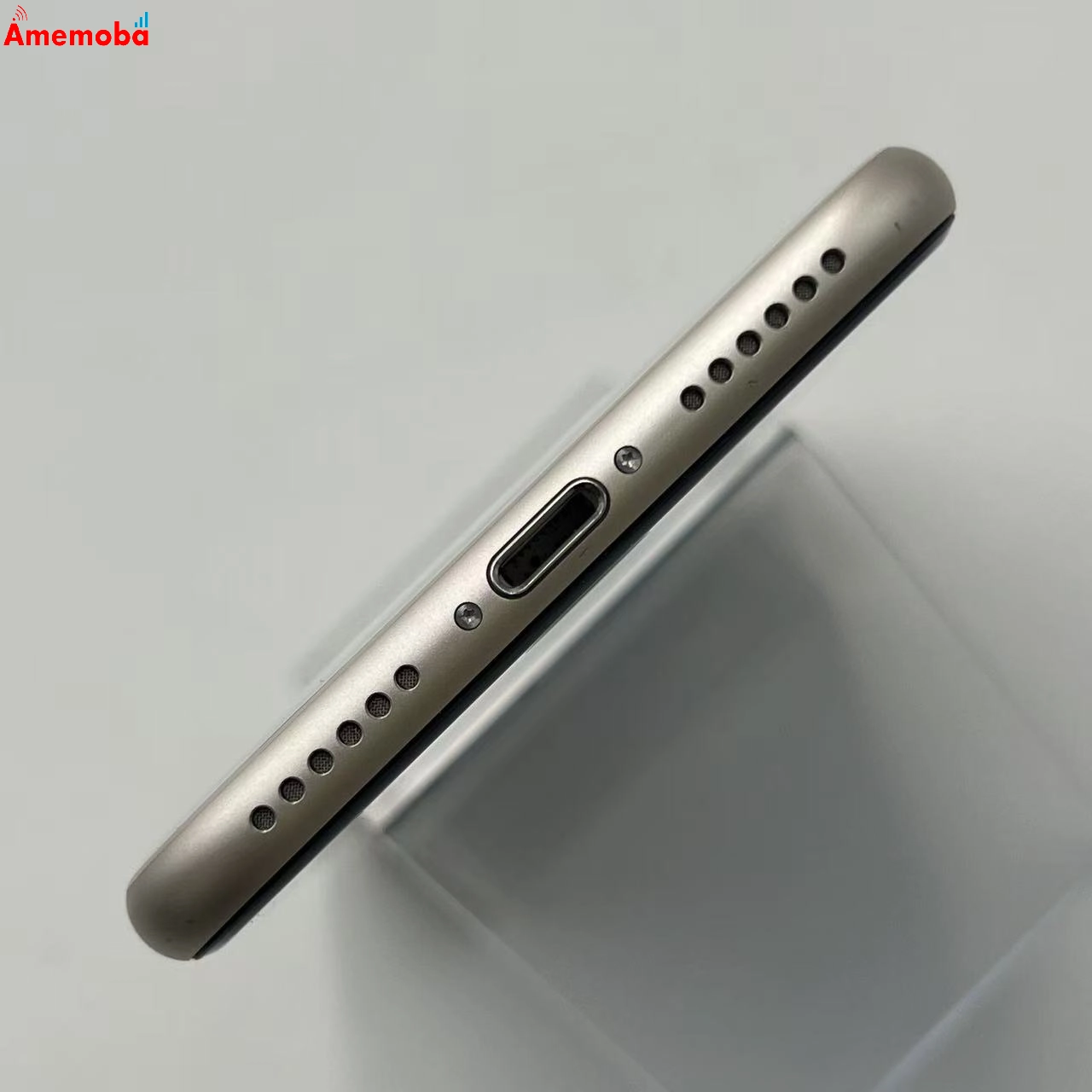 iPhoneSE 第3世代 64GB スターライト MMYD3J/A AU版SIMフリー