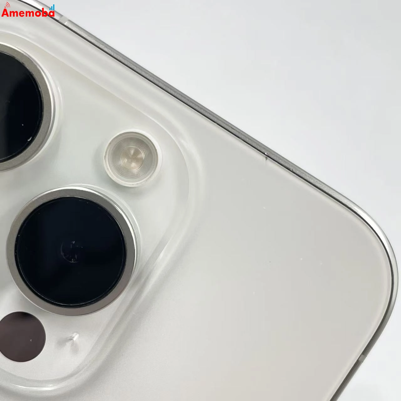 iPhone15 Pro 256GB ホワイトチタニウム MTUD3J/A Apple版SIMフリー