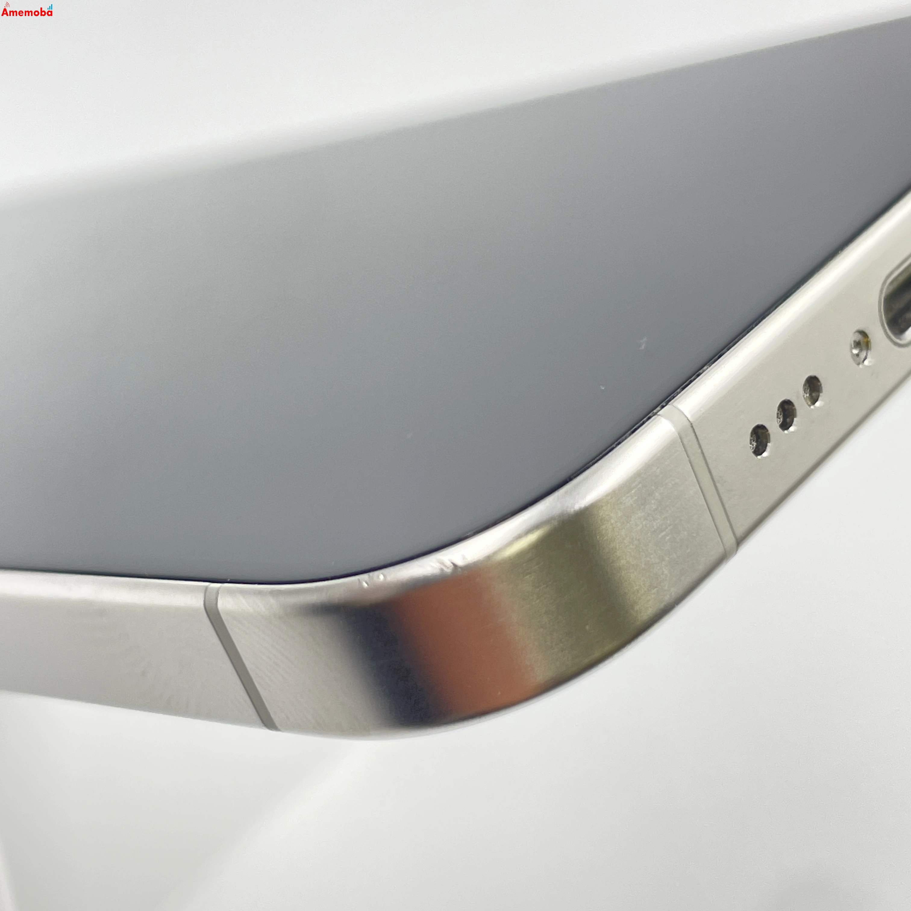 iPhone15 Pro 256GB ホワイトチタニウム MTUD3J/A Apple版SIMフリー