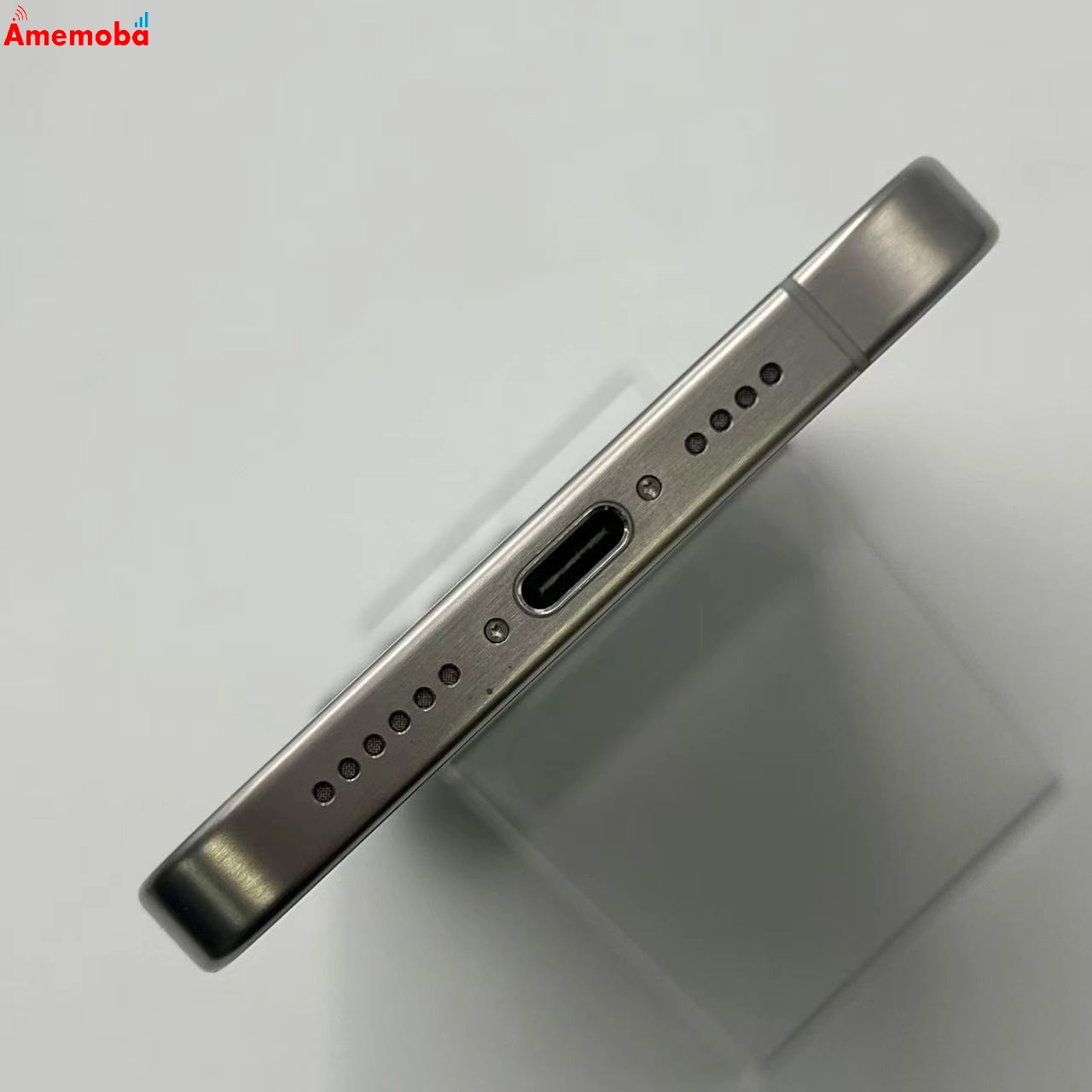 iPhone15 Pro Max 256GB ホワイトチタニウム MU6Q3J/A docomo版SIMフリー 新品同様