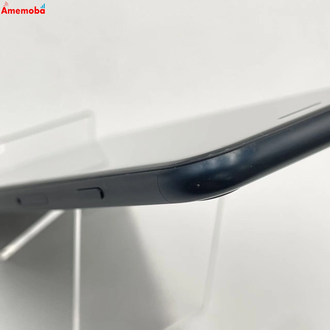 iPhoneSE 第3世代 128GB ミッドナイト MMYF3J/A docomo版SIMフリー 美品