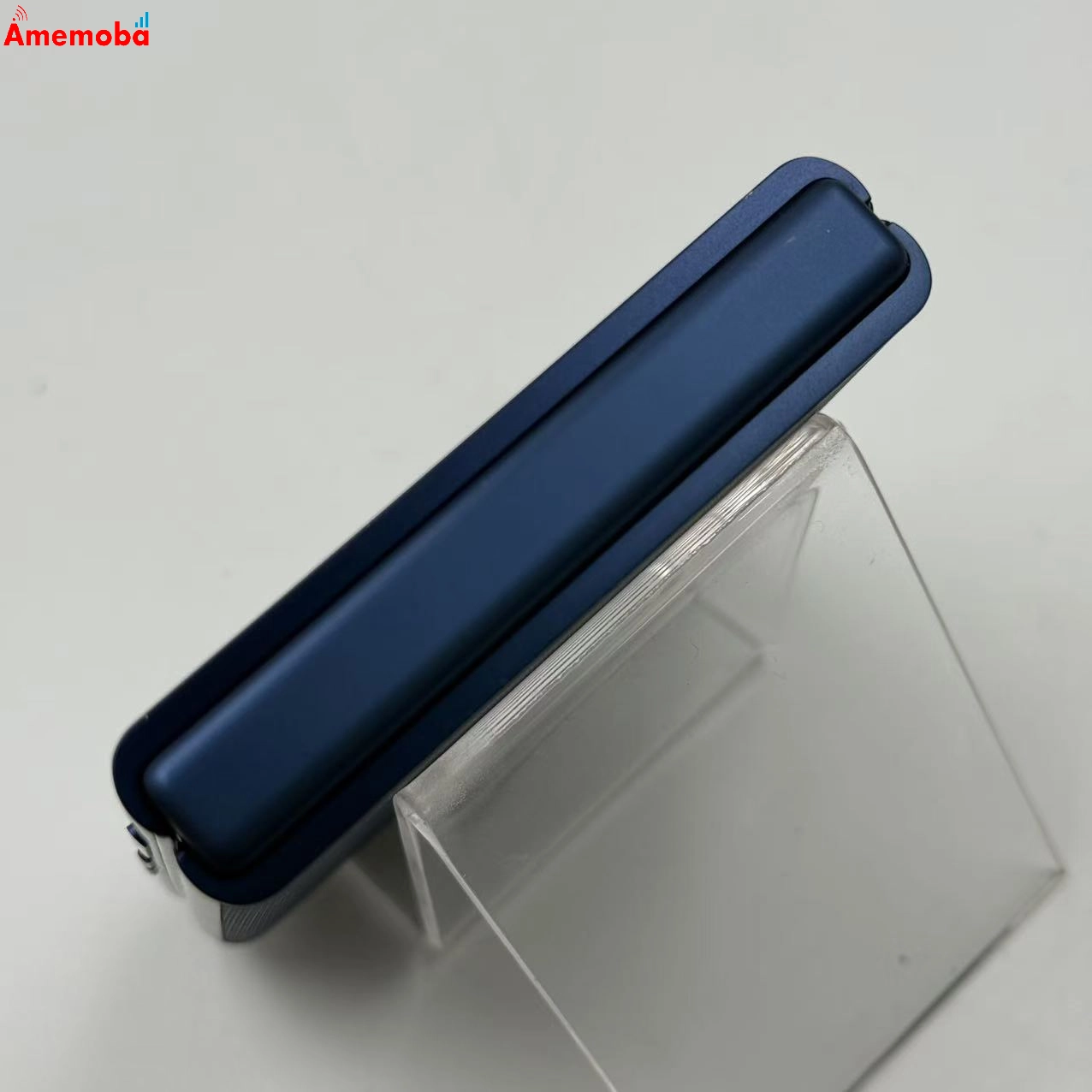 motorola razr 60s 256GB ライトスカイホワイト XT2553-6 SoftBank版SIMフリー 極美品