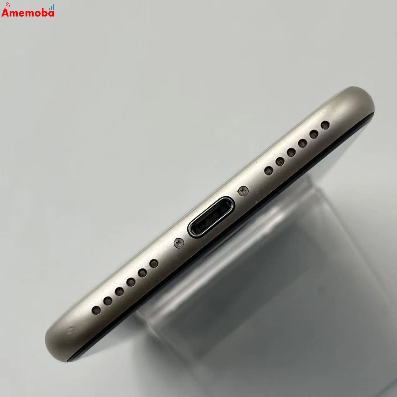 iPhoneSE 第3世代 64GB スターライト MMYD3J/A AU版SIMフリー 美品
