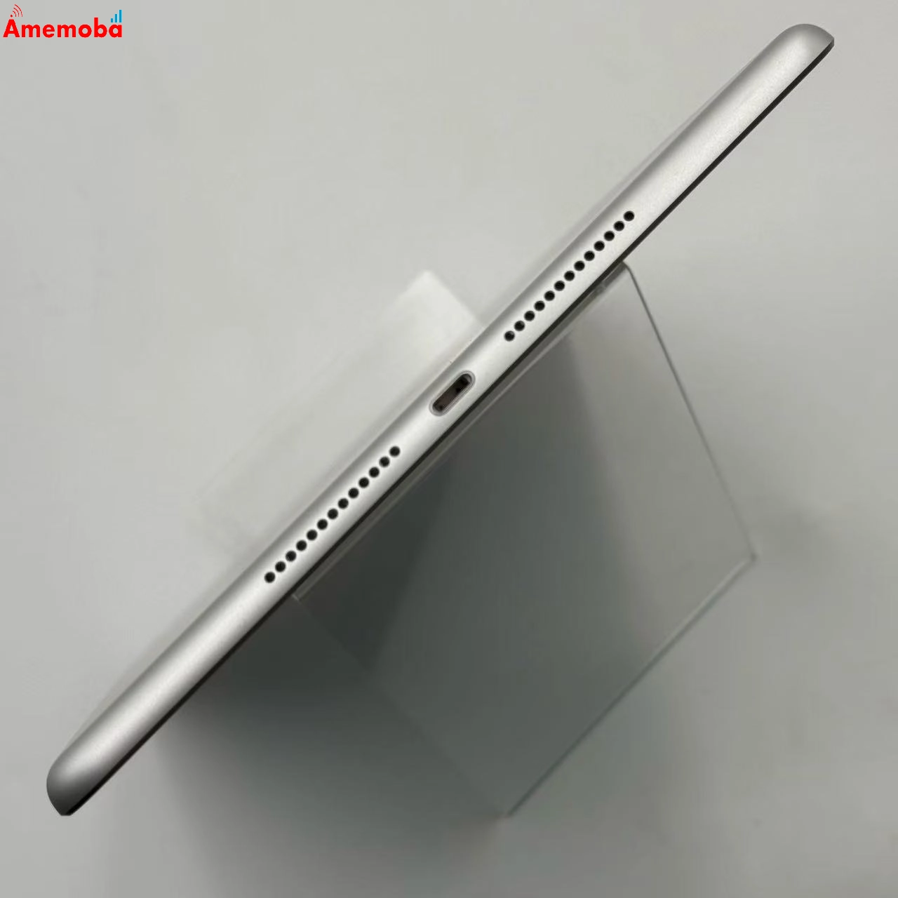 iPad 第8世代 32GB シルバー MYMJ2J/A docomo版SIMフリー ジャンク品