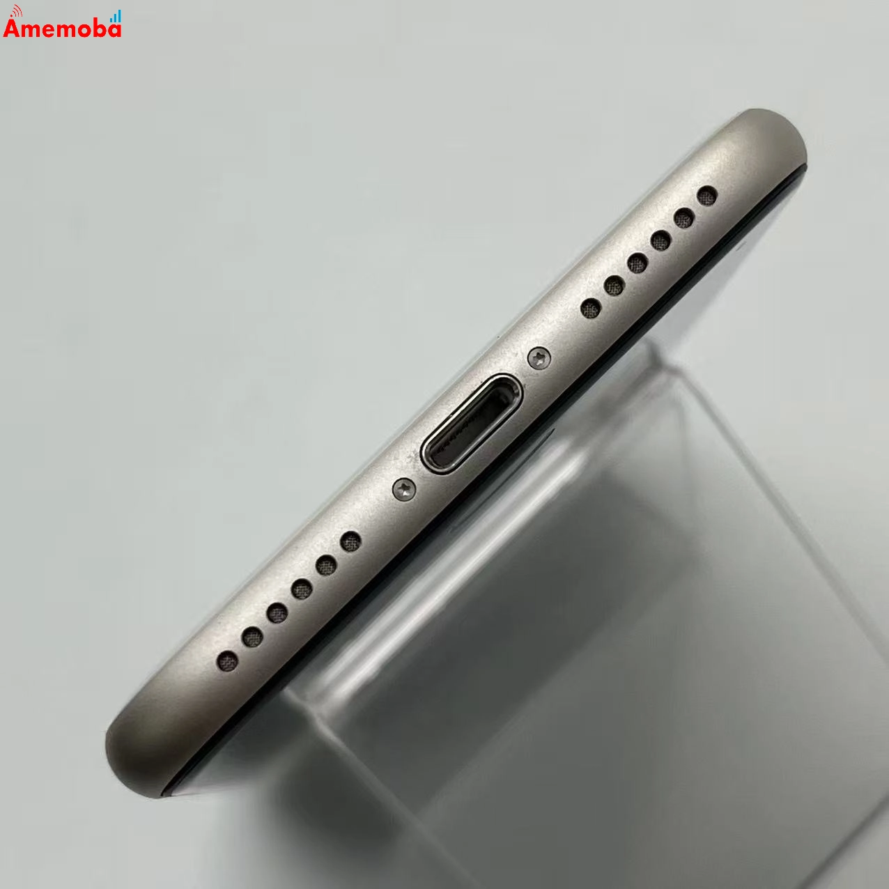 iPhoneSE 第3世代 64GB スターライト MMYD3J/A Apple版SIMフリー 美品