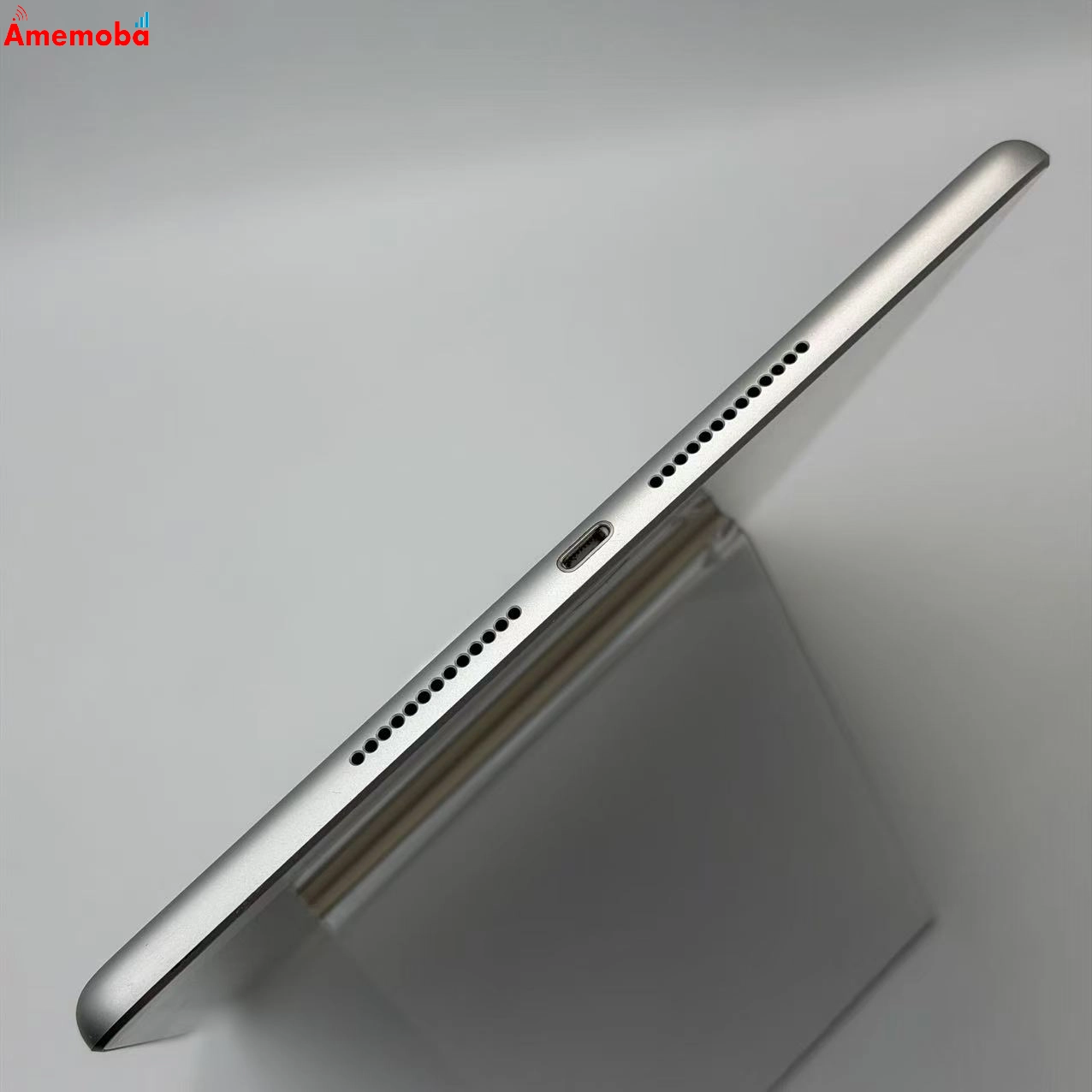 iPad 第7世代 Wi-Fi+Cellularモデル 32GB シルバー MW6C2J/A docomo版SIMフリー 美品