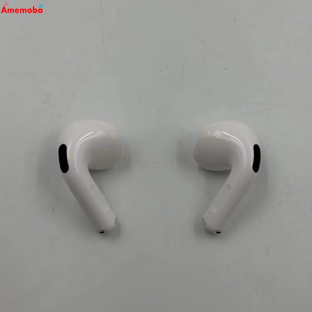 AirPods 第4世代 アクティブノイズキャンセリング搭載 ホワイト MXP93J/A 美品