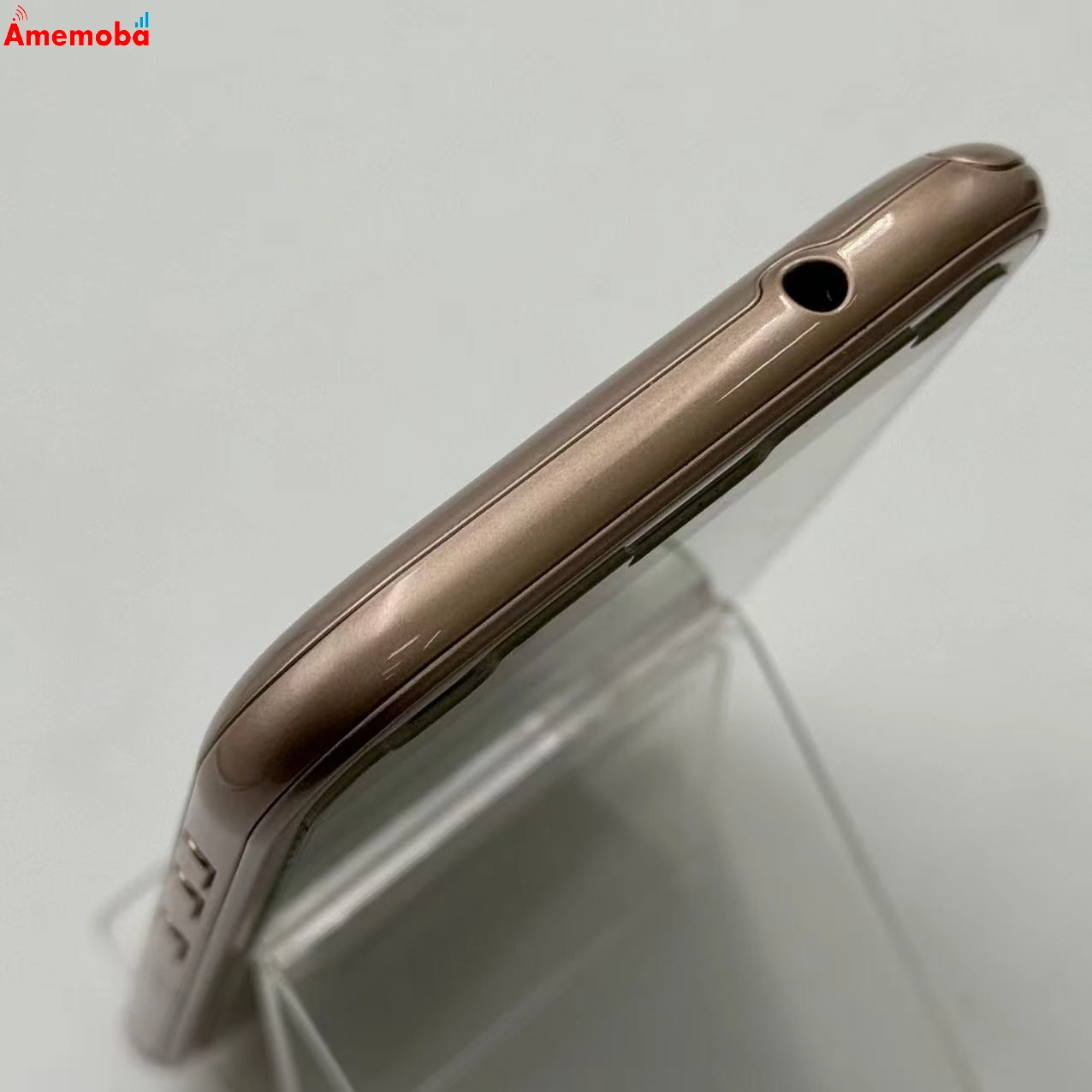 らくらくスマートフォン me F-01L 32GB ゴールド docomo版 美品