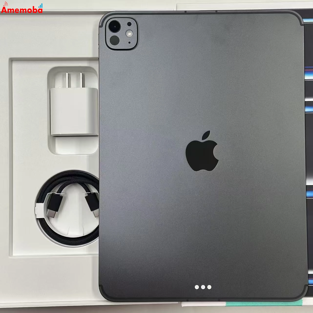 iPad Pro 11インチ 第6世代 256GB スペースブラック ME2N4J/A docomo版SIMフリー 新品同様