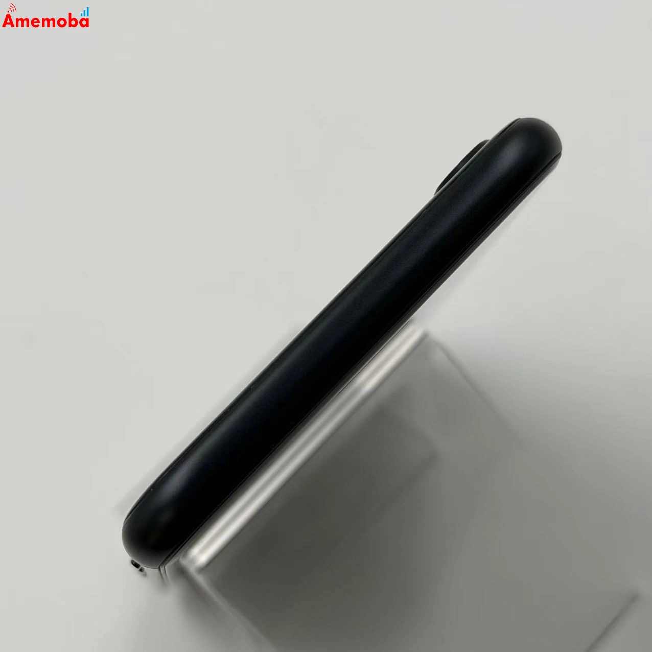 iPhoneSE 第3世代 64GB ミッドナイト MMYC3J/A docomo版SIMフリー 美品