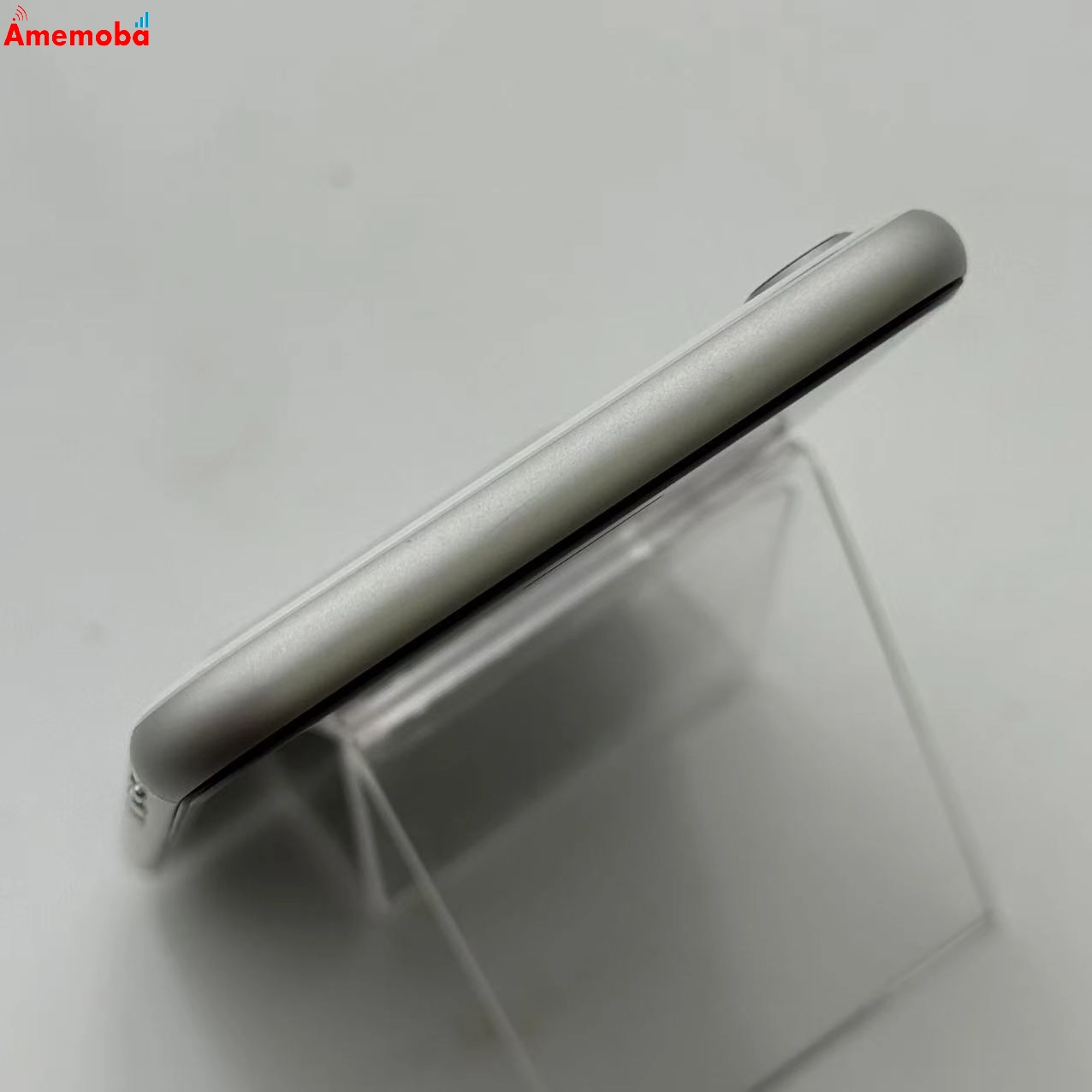 iPhoneSE 第2世代 64GB ホワイト MHGQ3J/A docomo版SIMフリー 極美品