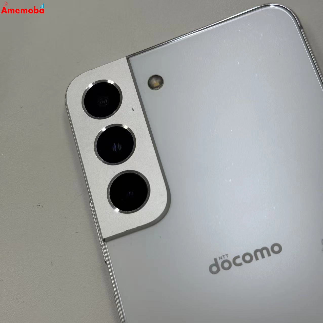 Galaxy S22 256GB ファントムホワイト SC-51C docomo版SIMフリー