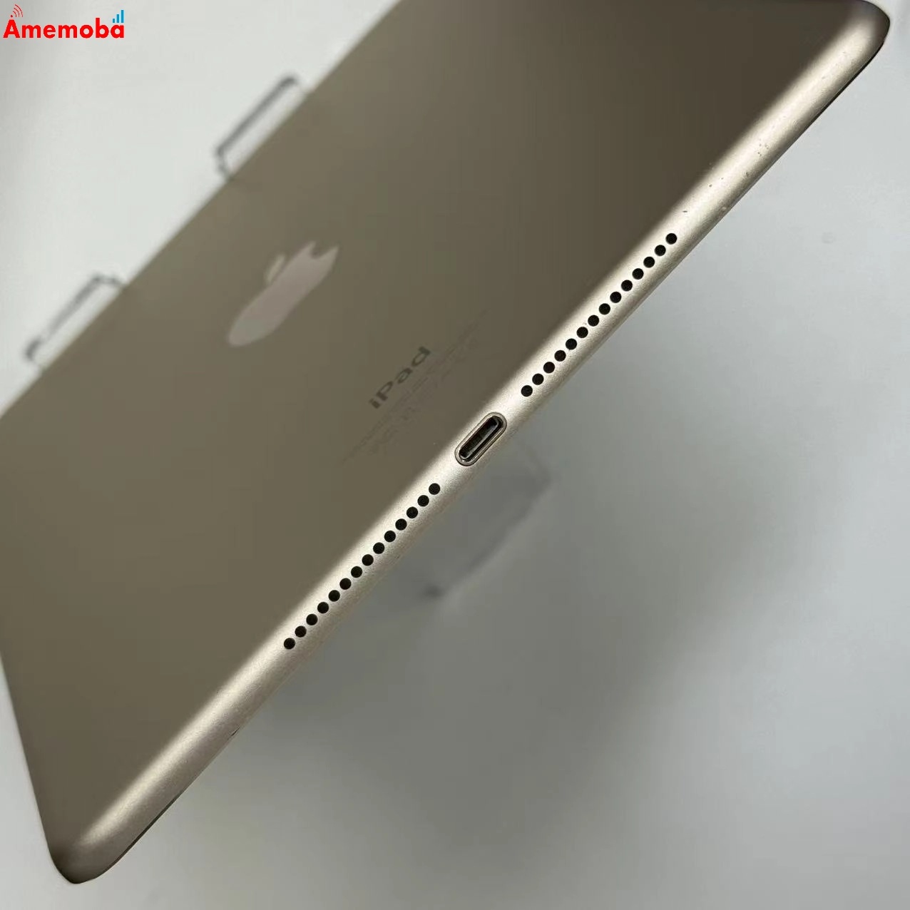 iPad Air 第2世代 Wi-Fiモデル 16GB ゴールド MH0W2J/A