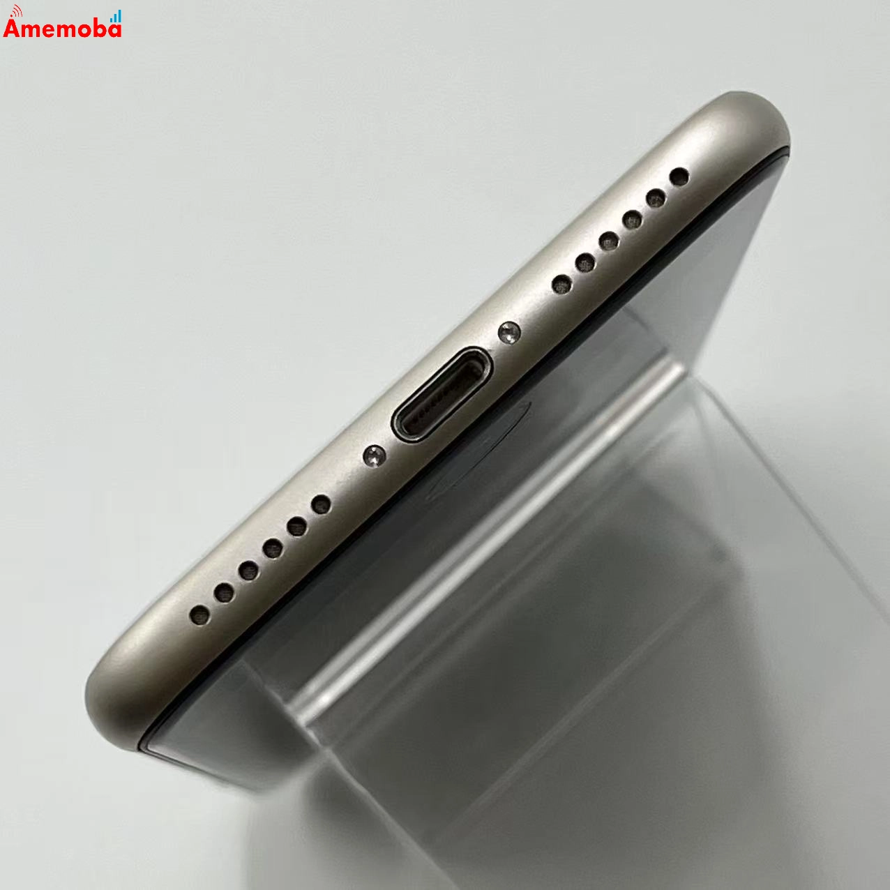 iPhoneSE 第3世代 64GB スターライト MMYD3J/A AU版SIMフリー 極美品