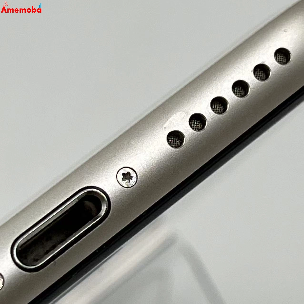iPhoneSE 第3世代 64GB スターライト MMYD3J/A AU版SIMフリー 美品