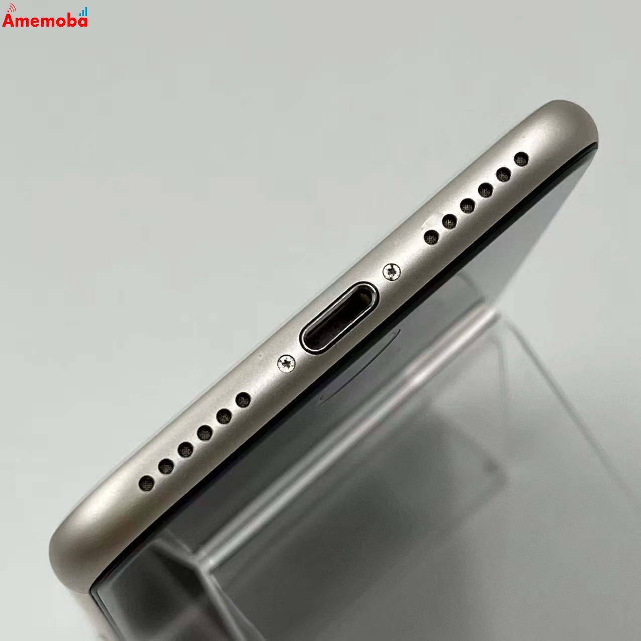 iPhoneSE 第3世代 64GB スターライト MMYD3J/A AU版SIMフリー 美品