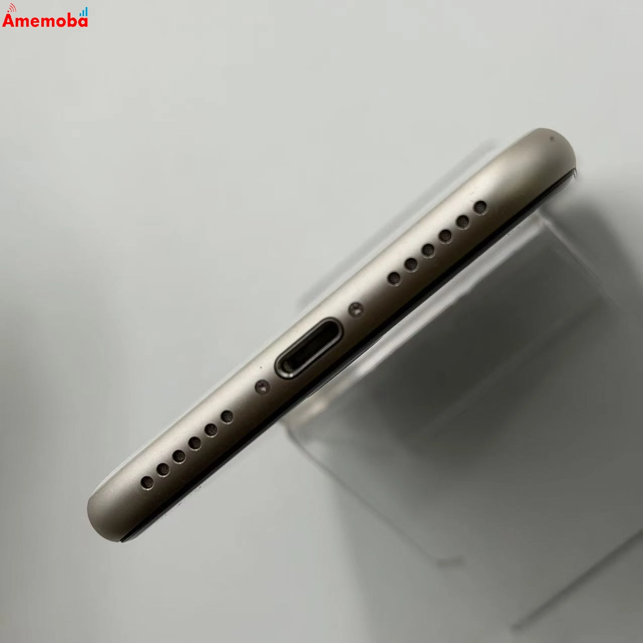iPhoneSE 第3世代 64GB スターライト MMYD3J/A AU版SIMフリー