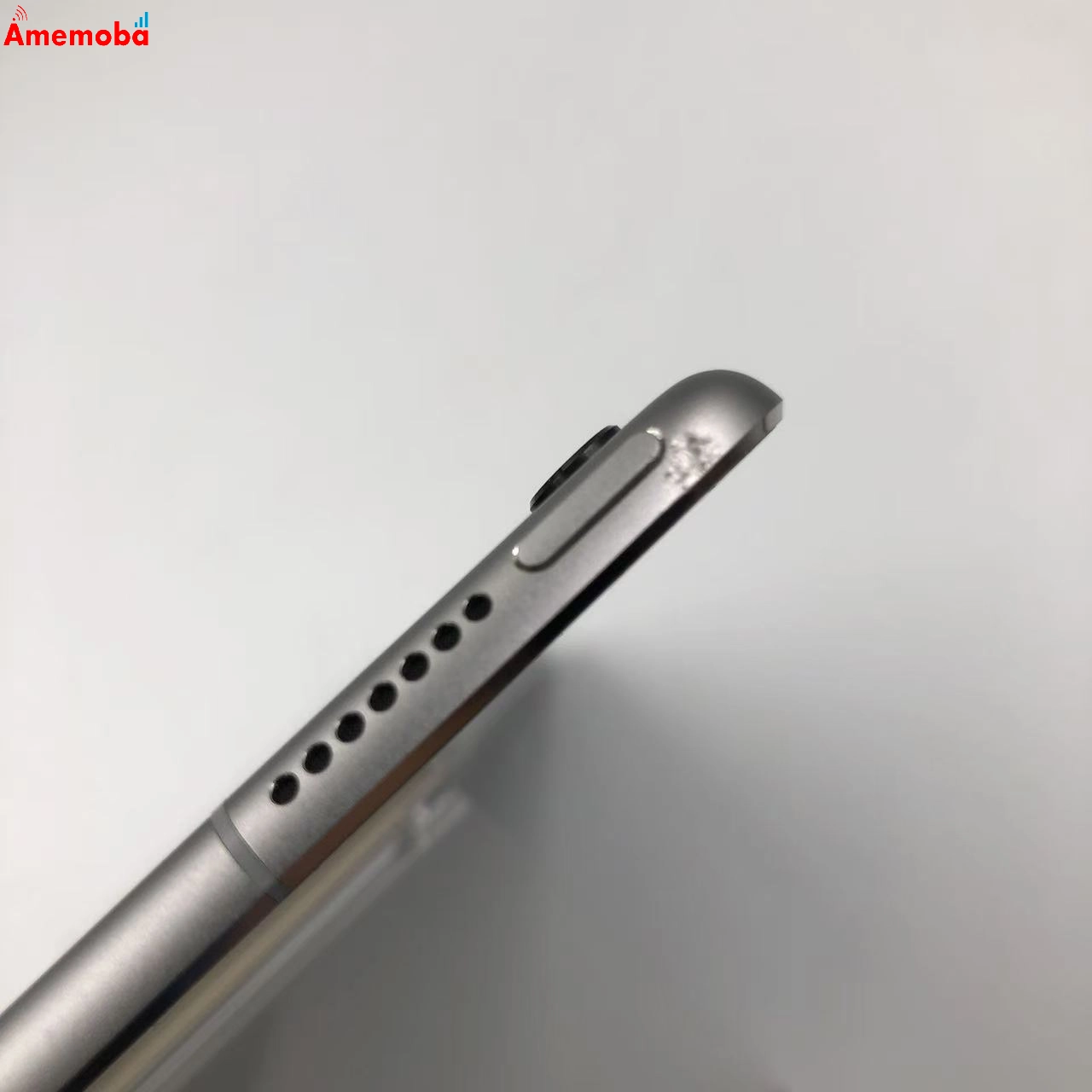 iPad Pro 9.7インチ 128GB スペースグレイ MLQ32J/A SoftBank版SIMフリー