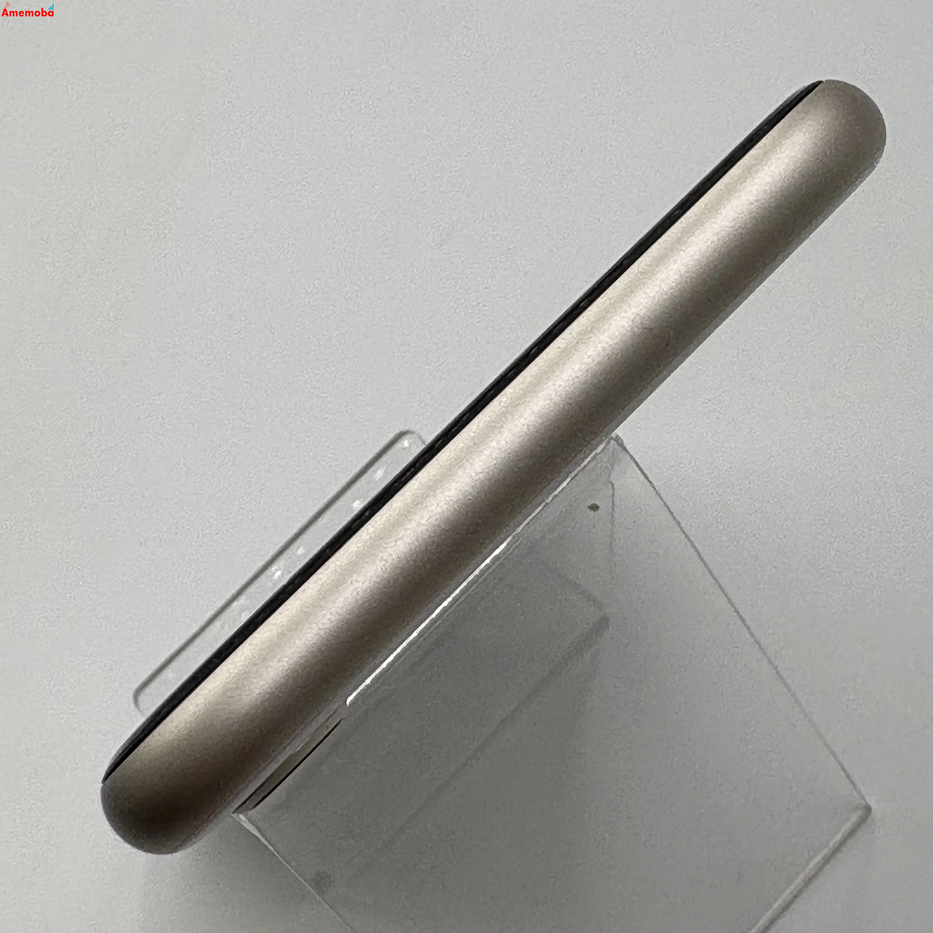 iPhoneSE 第3世代 64GB スターライト MMYD3J/A AU版SIMフリー 美品