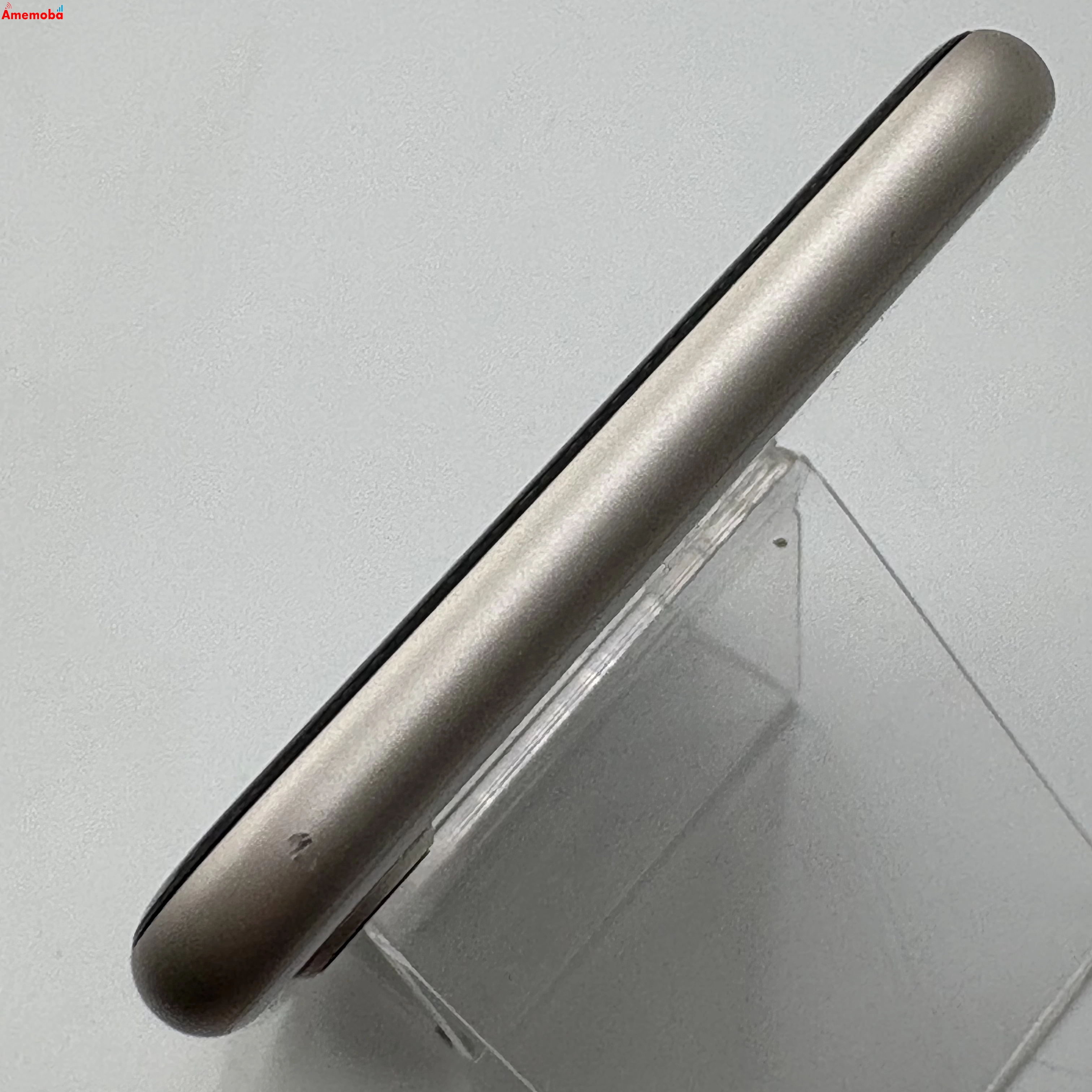 iPhoneSE 第3世代 64GB スターライト MMYD3J/A AU版SIMフリー 美品