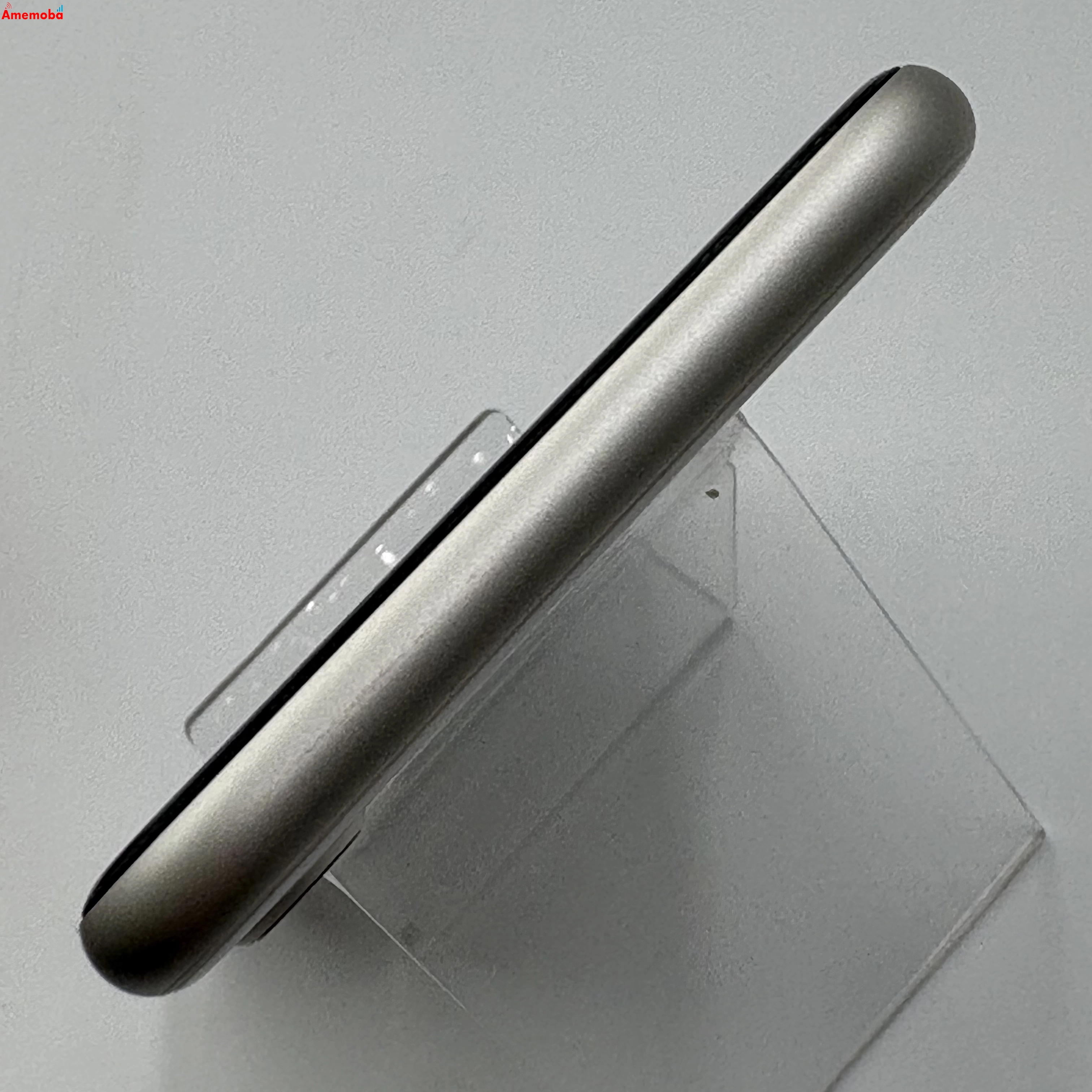 iPhoneSE 第3世代 64GB スターライト MMYD3J/A AU版SIMフリー 極美品