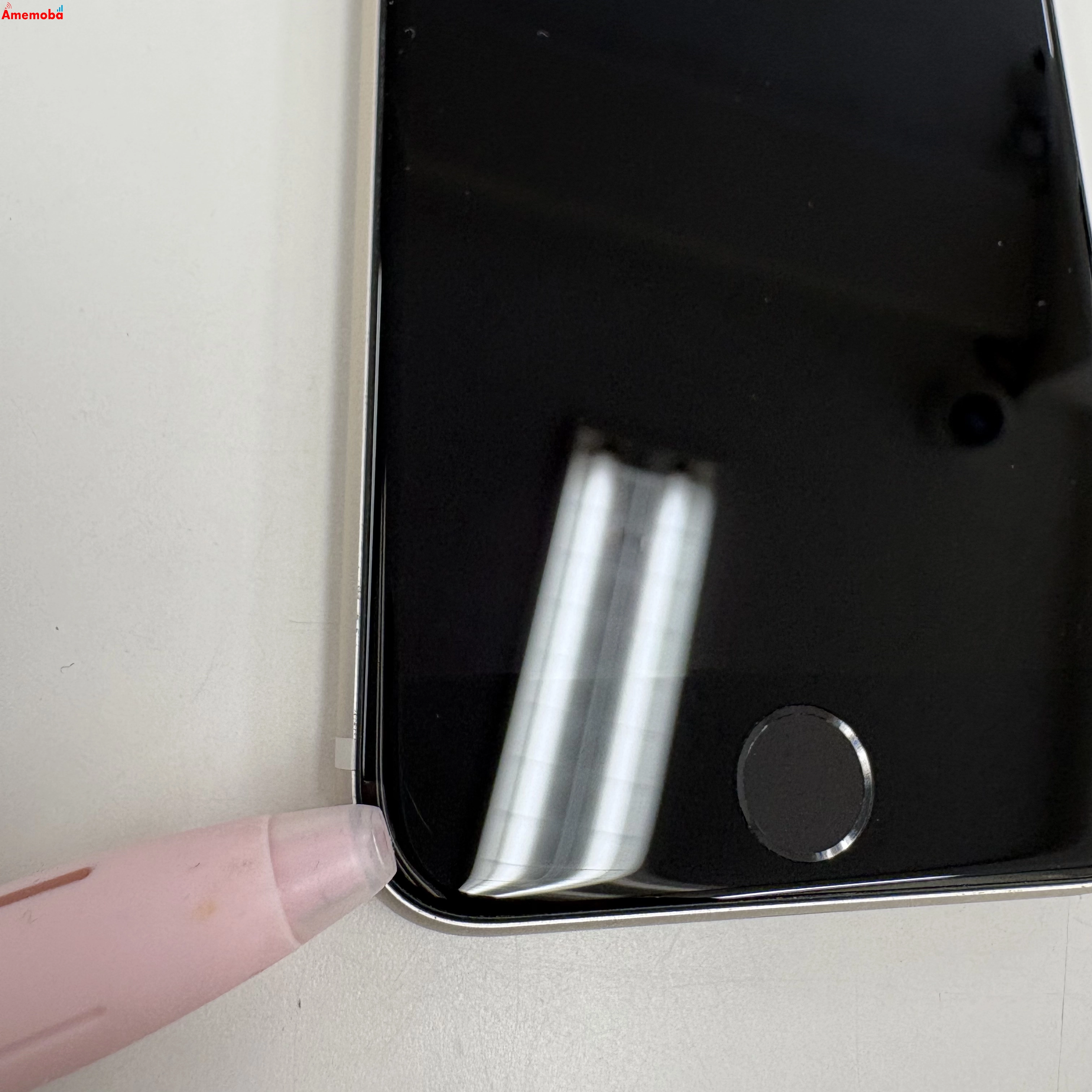 iPhoneSE 第3世代 64GB スターライト MMYD3J/A AU版SIMフリー 美品