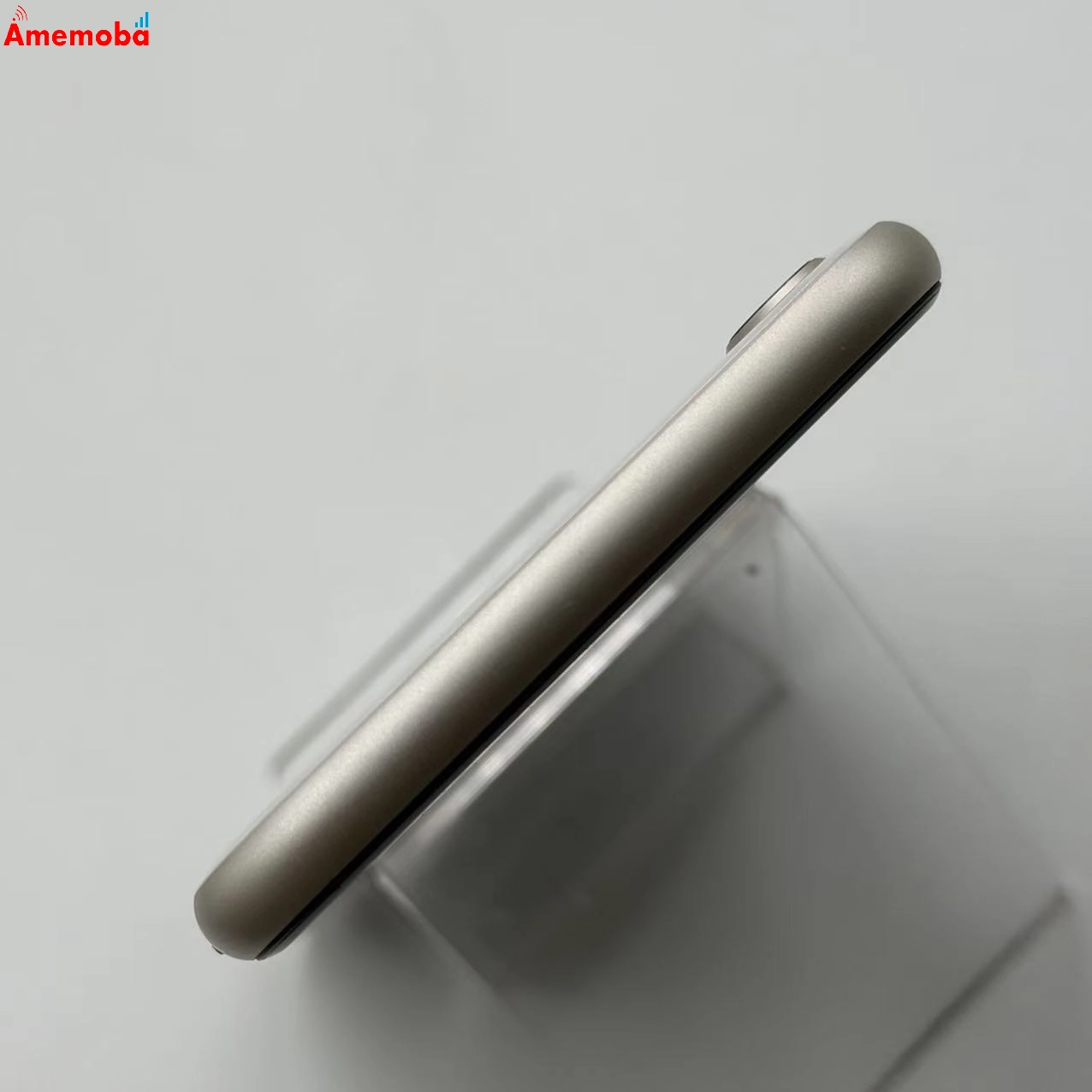 iPhoneSE 第3世代 64GB スターライト MMYD3J/A docomo版SIMフリー