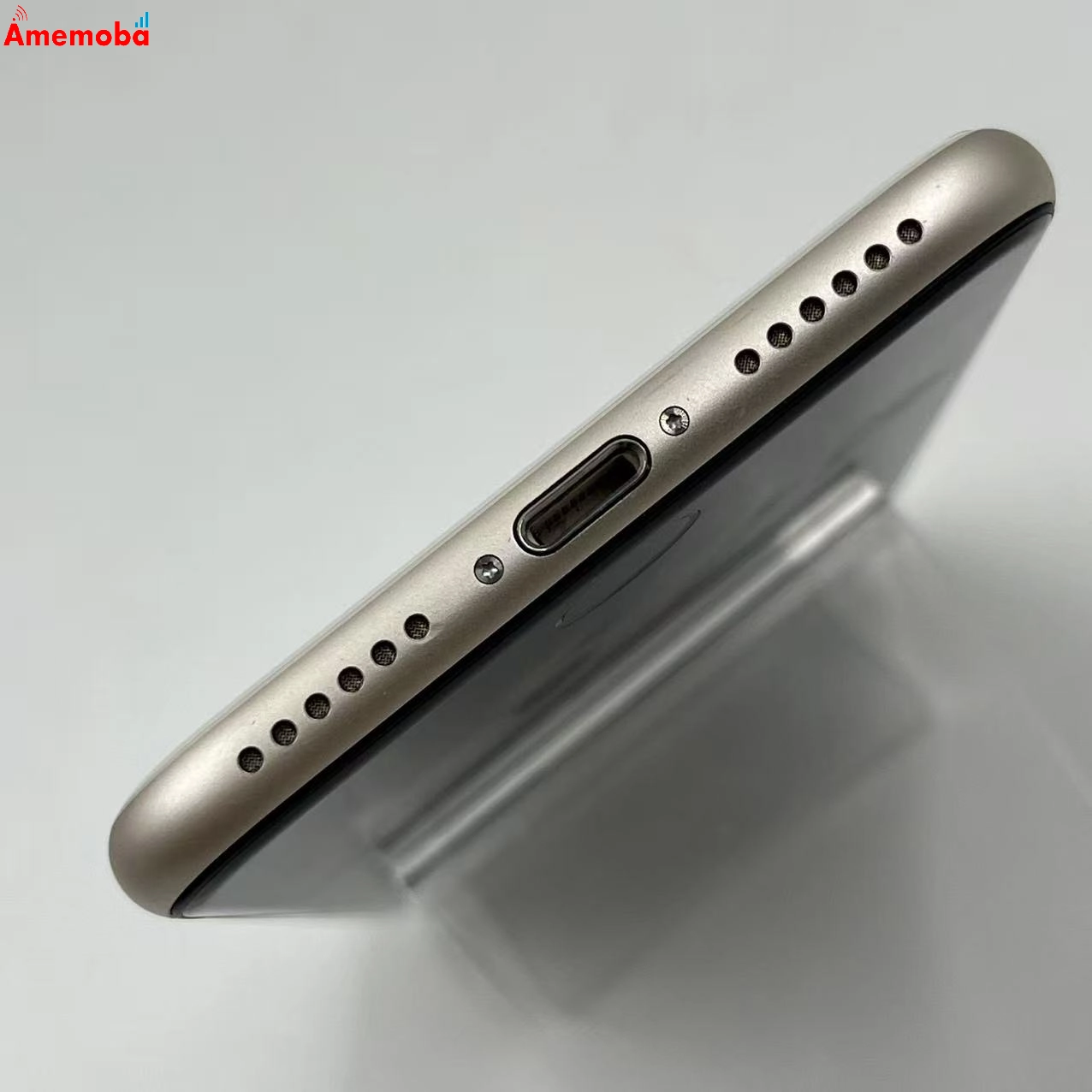 iPhoneSE 第3世代 64GB スターライト MMYD3J/A Apple版SIMフリー