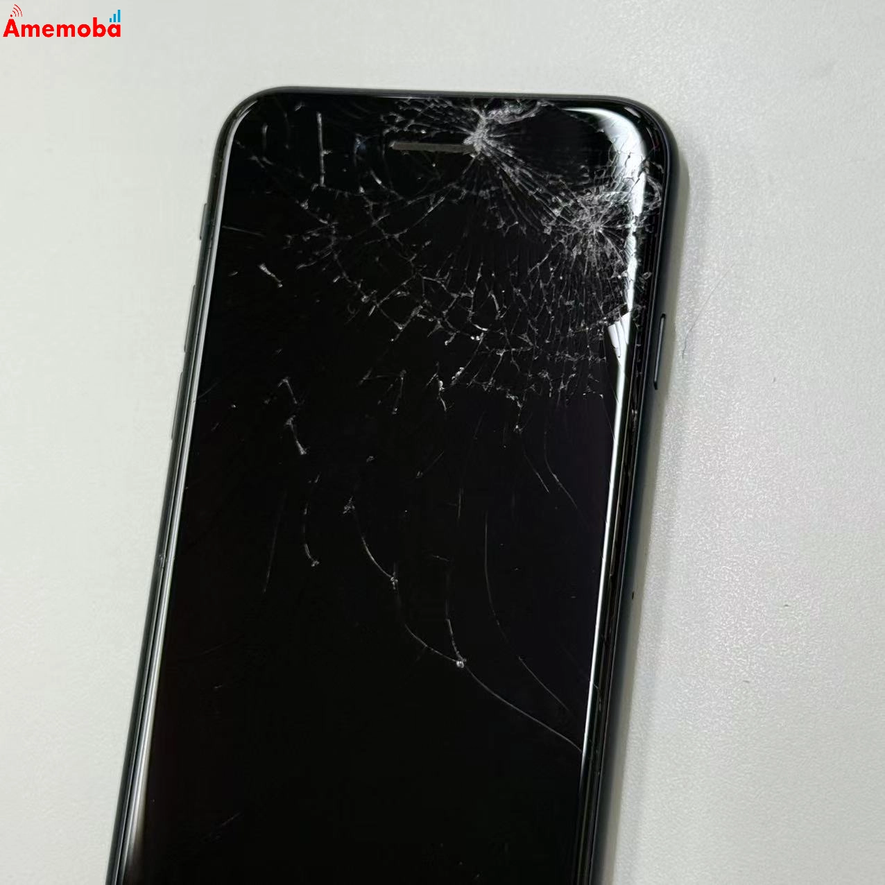 iPhoneSE 第3世代 128GB ミッドナイト MMYF3J/A docomo版SIMフリー ジャンク品