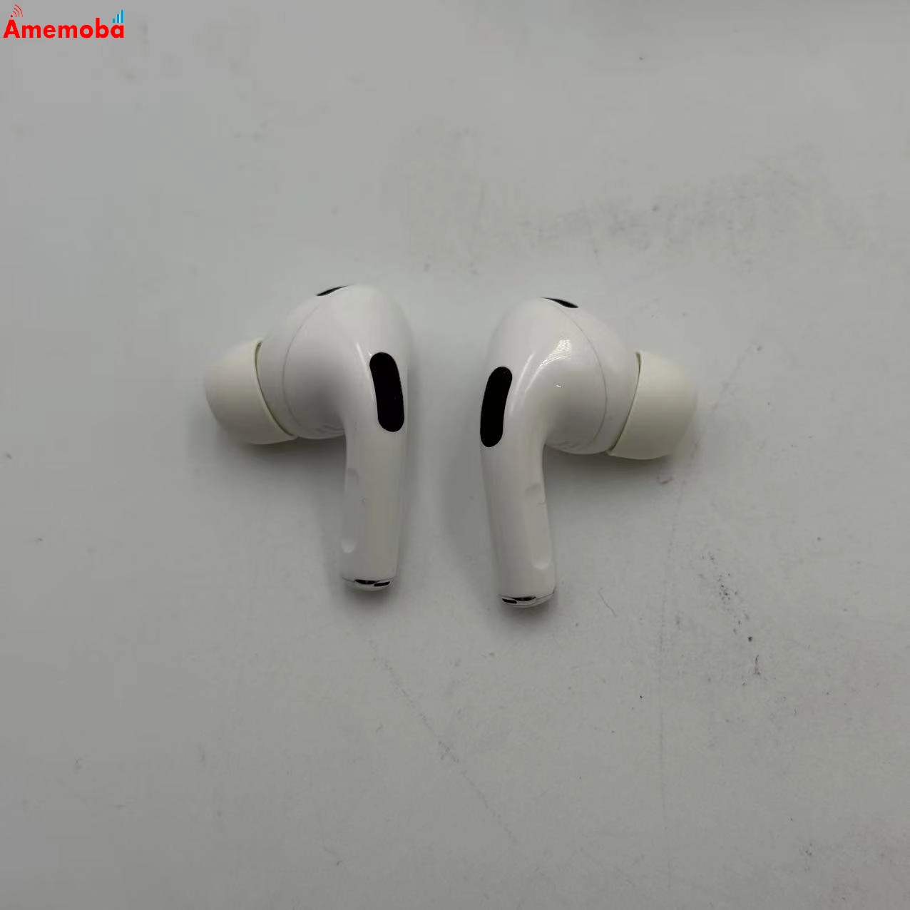 Airpods Pro 第2世代 MagSafe 充電ケース (Lightning) 付き ホワイト A2698 ジャンク品