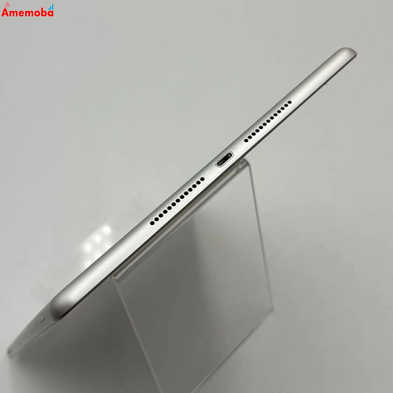 iPad 第8世代 Wi-Fi+Cellularモデル 128GB シルバー NYMM2J/A docomo版SIMフリー