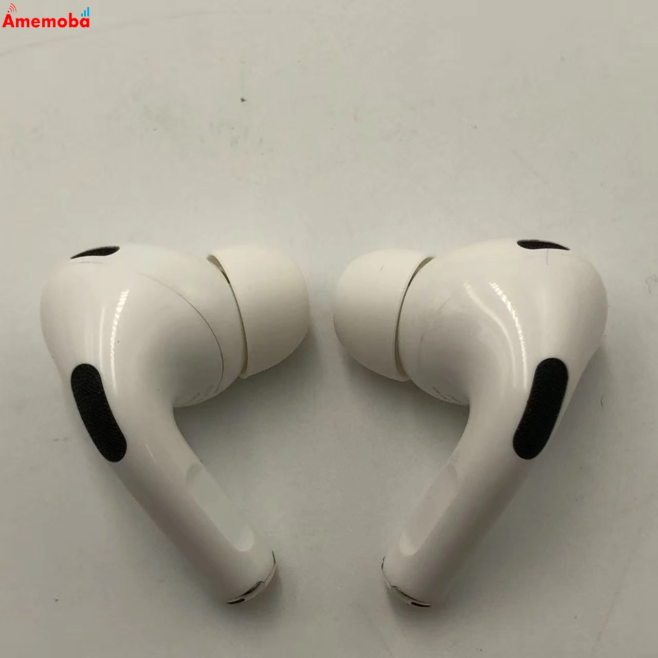 AirPods Pro 第2世代 MagSafe充電ケース(USB-C)付き ホワイト MTJV3J/A