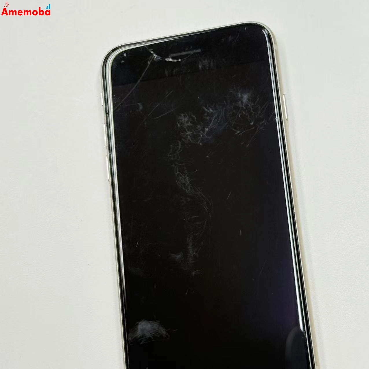 iPhoneSE 第3世代 64GB スターライト MMYD3J/A docomo版SIMフリー ジャンク品