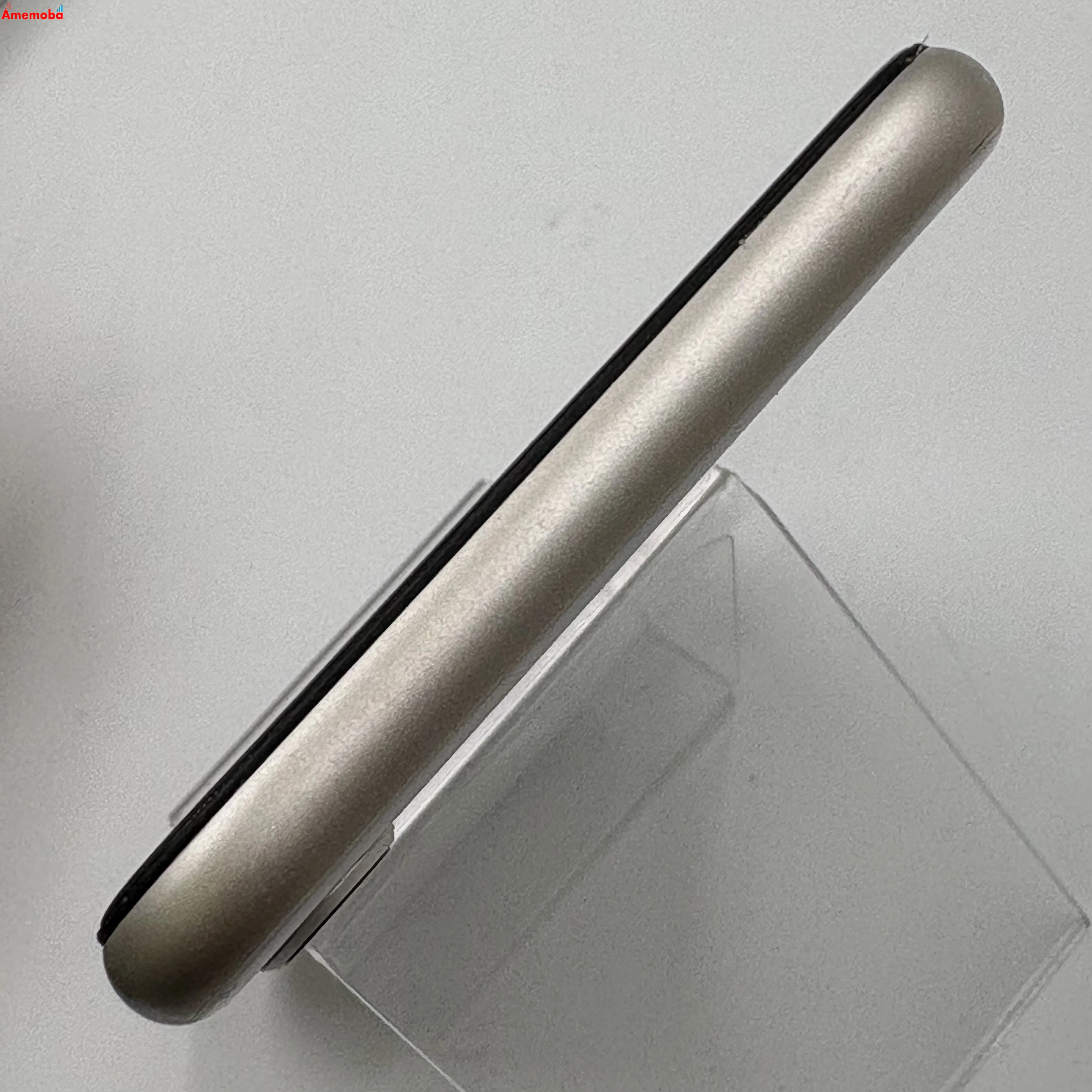 iPhoneSE 第3世代 128GB スターライト MMYG3J/A 楽天モバイル版SIMフリー