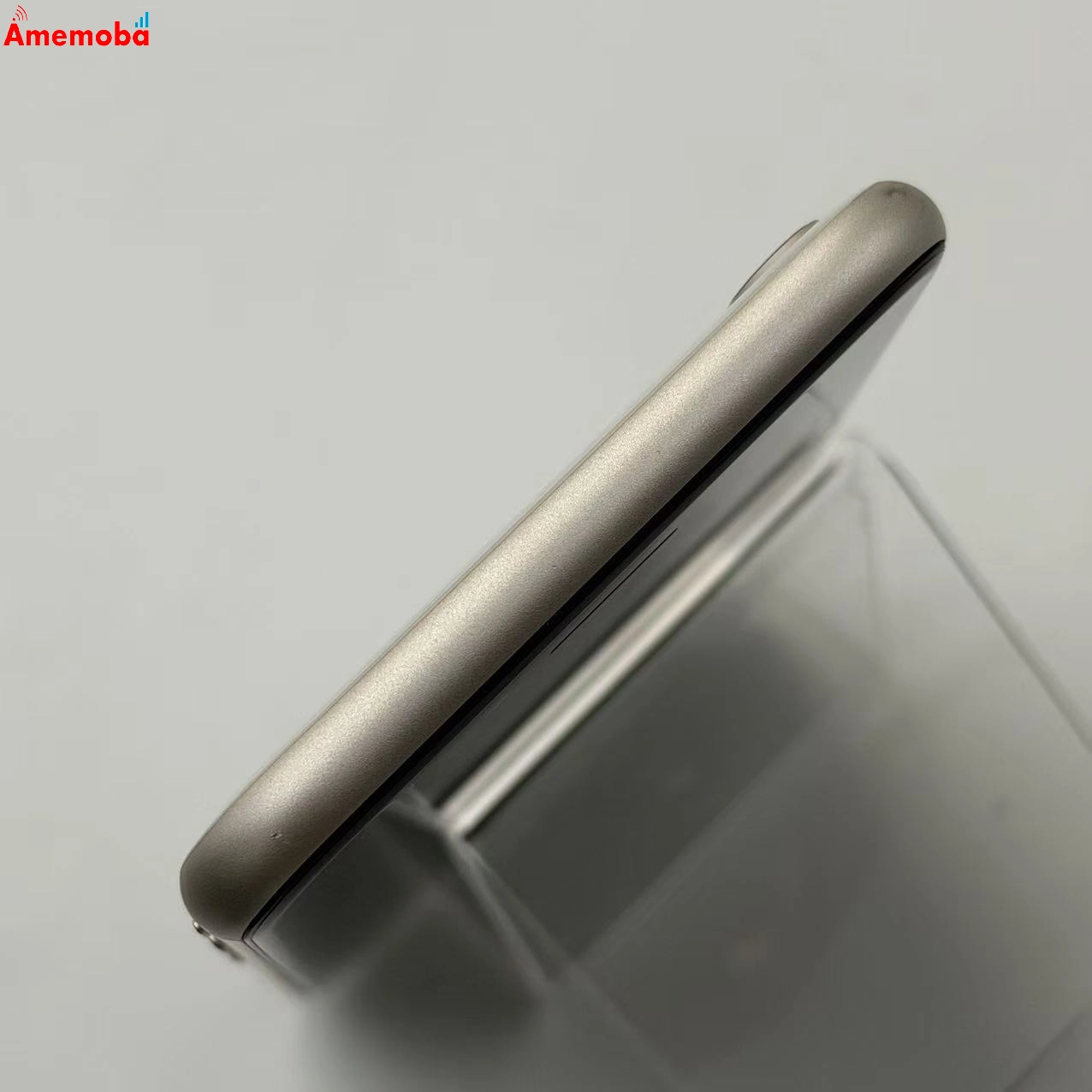 iPhoneSE 第3世代 64GB スターライト MMYD3J/A  Apple版SIMフリー 美品
