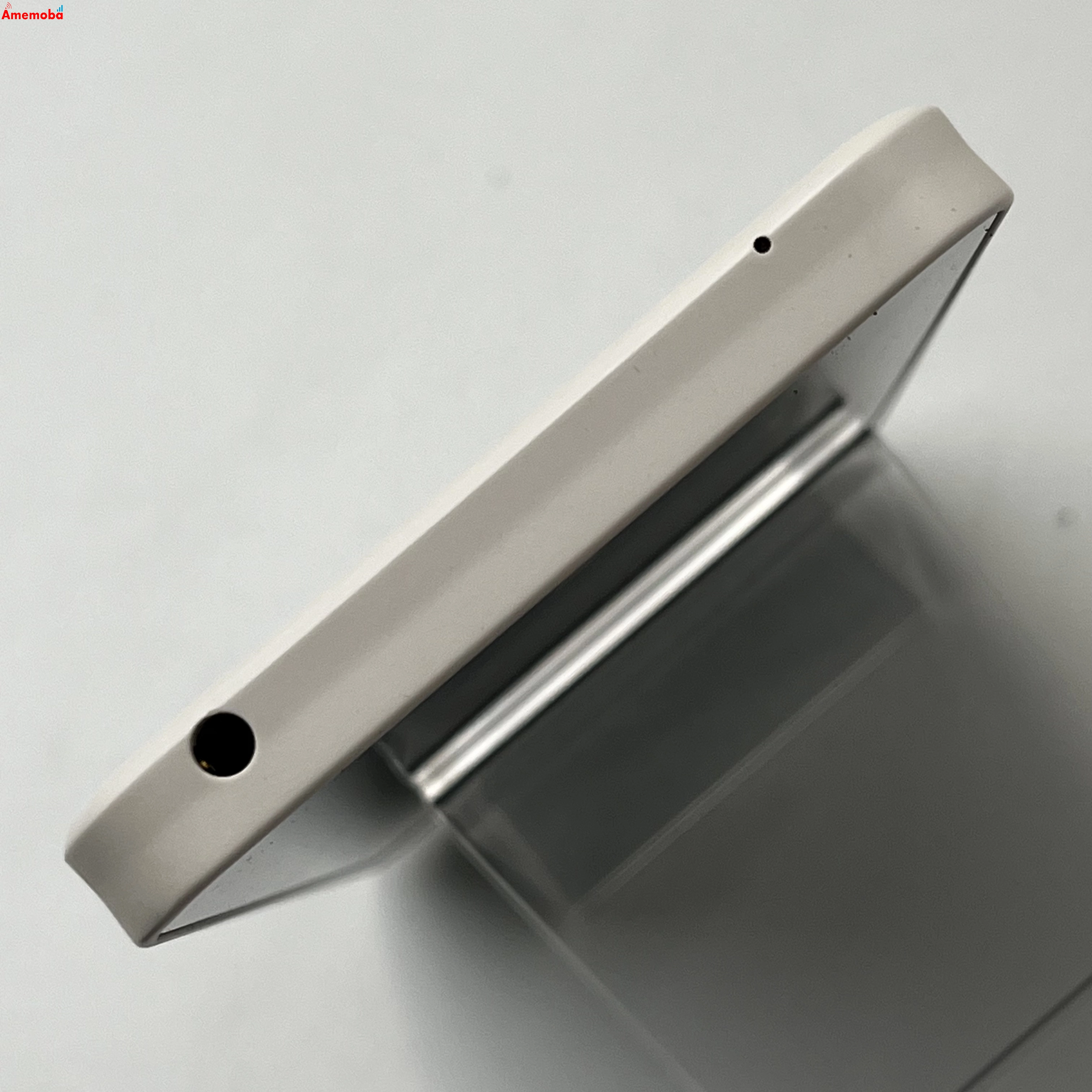 AQUOS wish2 64GB ホワイト SH-51C docomo版SIMフリー 極美品