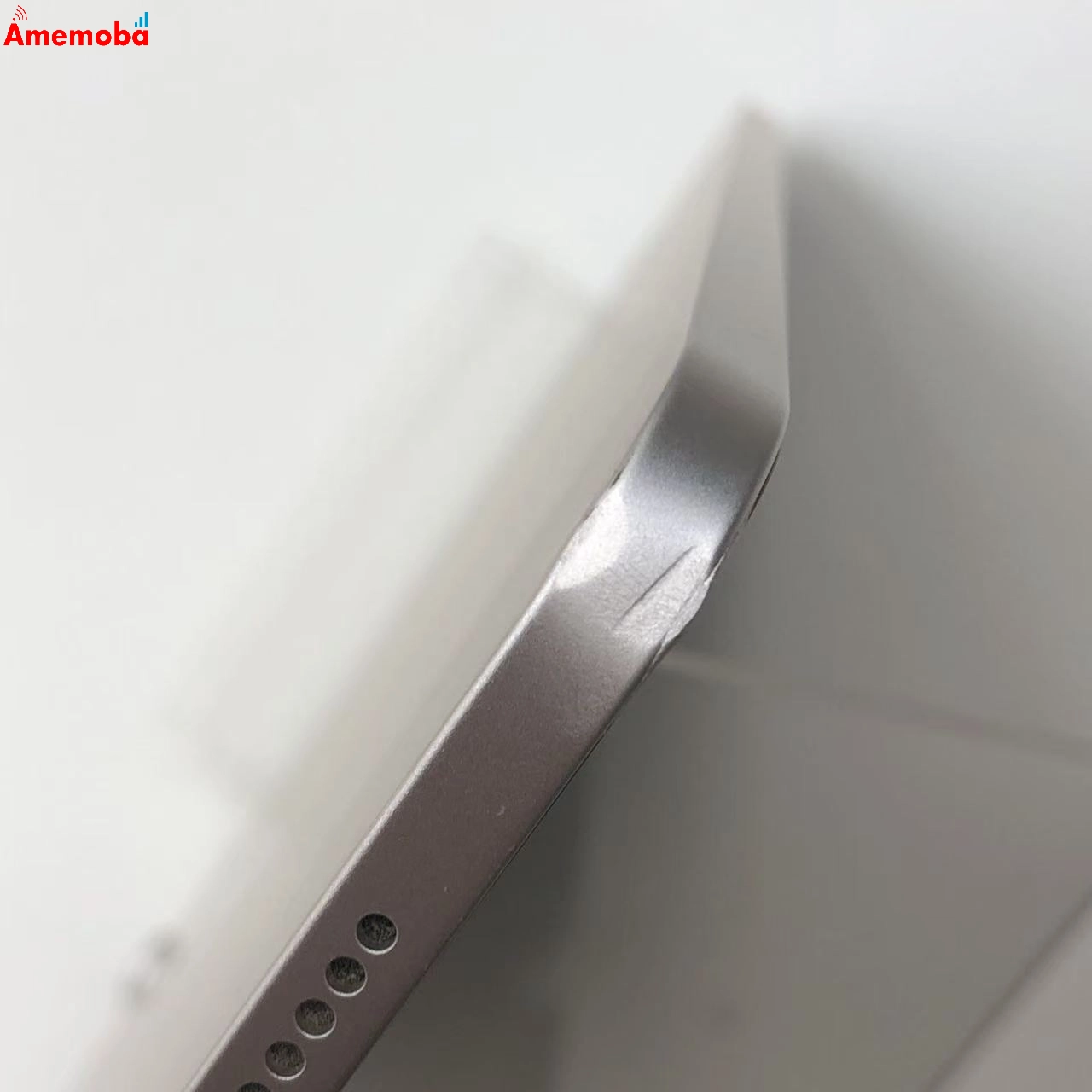 iPad Air 第5世代 Wi-Fiモデル 64GB スターライト MM9F3ZP/A ジャンク品