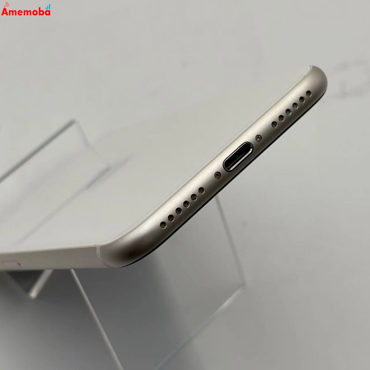 iPhoneSE 第3世代 128GB スターライト MMYG3J/A AU版SIMフリー 美品
