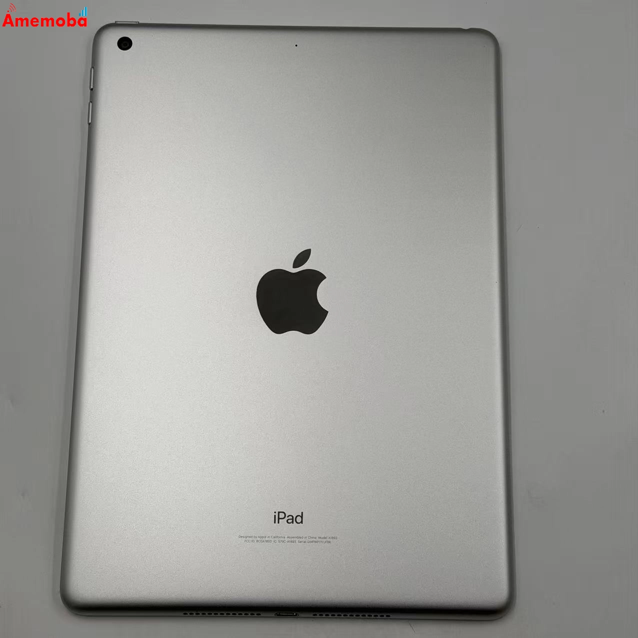 iPad 第6世代 Wi-Fiモデル 32GB シルバー MR7G2J/A  美品