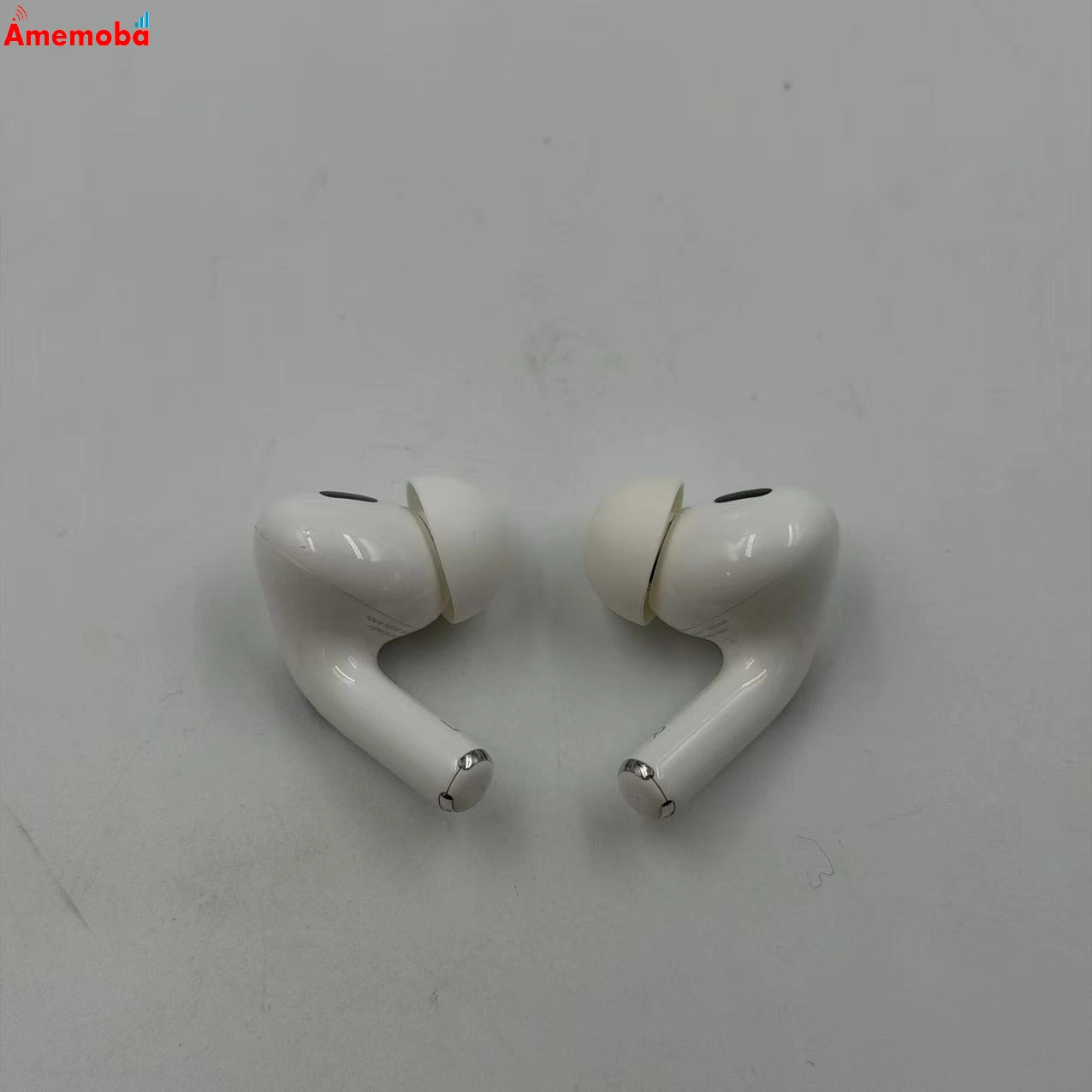 AirPods Pro 第2世代 MagSafe充電ケース(USB-C)付き ホワイト MTJV3J/A