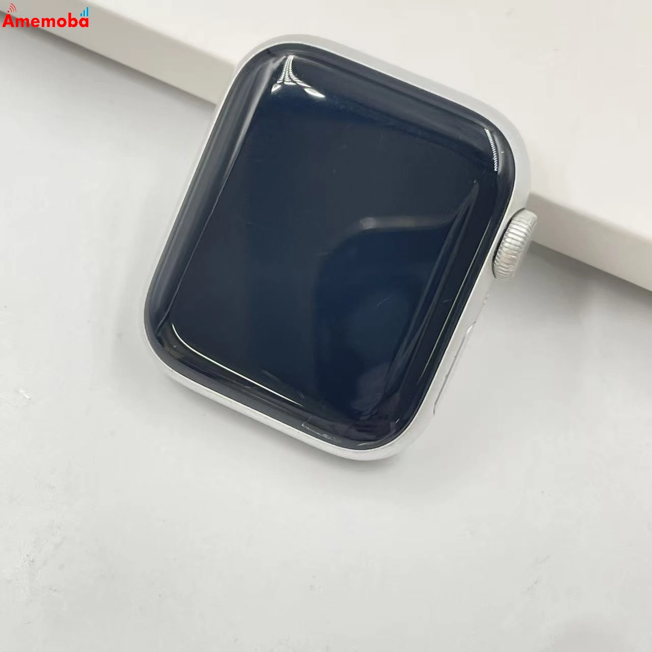 Apple Watch SE 第1世代 40mm GPSモデル 32GB シルバー MYDM2J/A