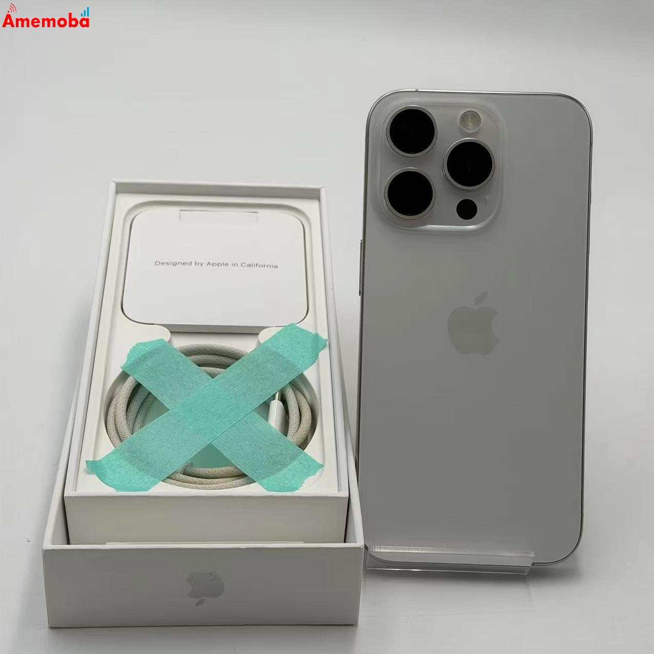 iPhone15 Pro 512GB ホワイトチタニウム MTUJ3J/A Apple版SIMフリー  極美品