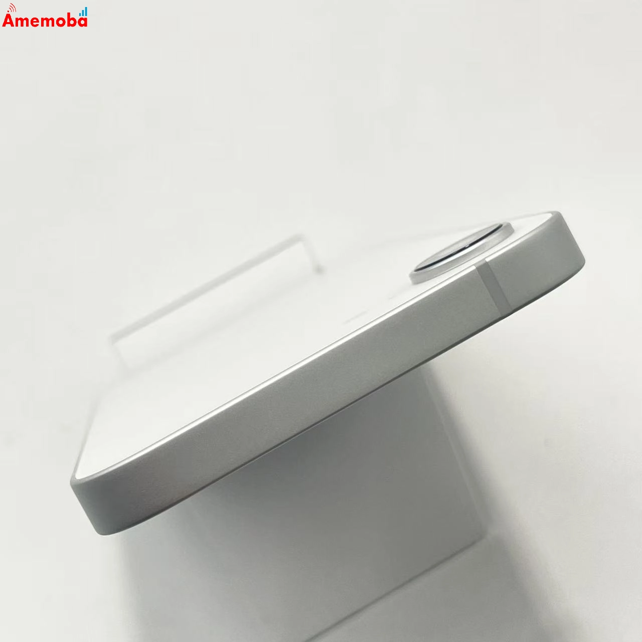 iPhone 16e 128GB ホワイト MD1R4J/A Apple版SIMフリー 新品同様