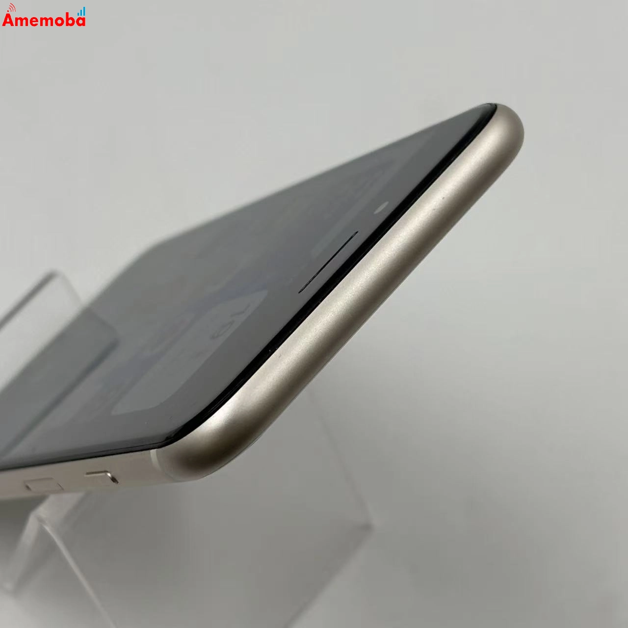 iPhoneSE 第3世代 128GB スターライト MMYG3J/A docomo版SIMフリー