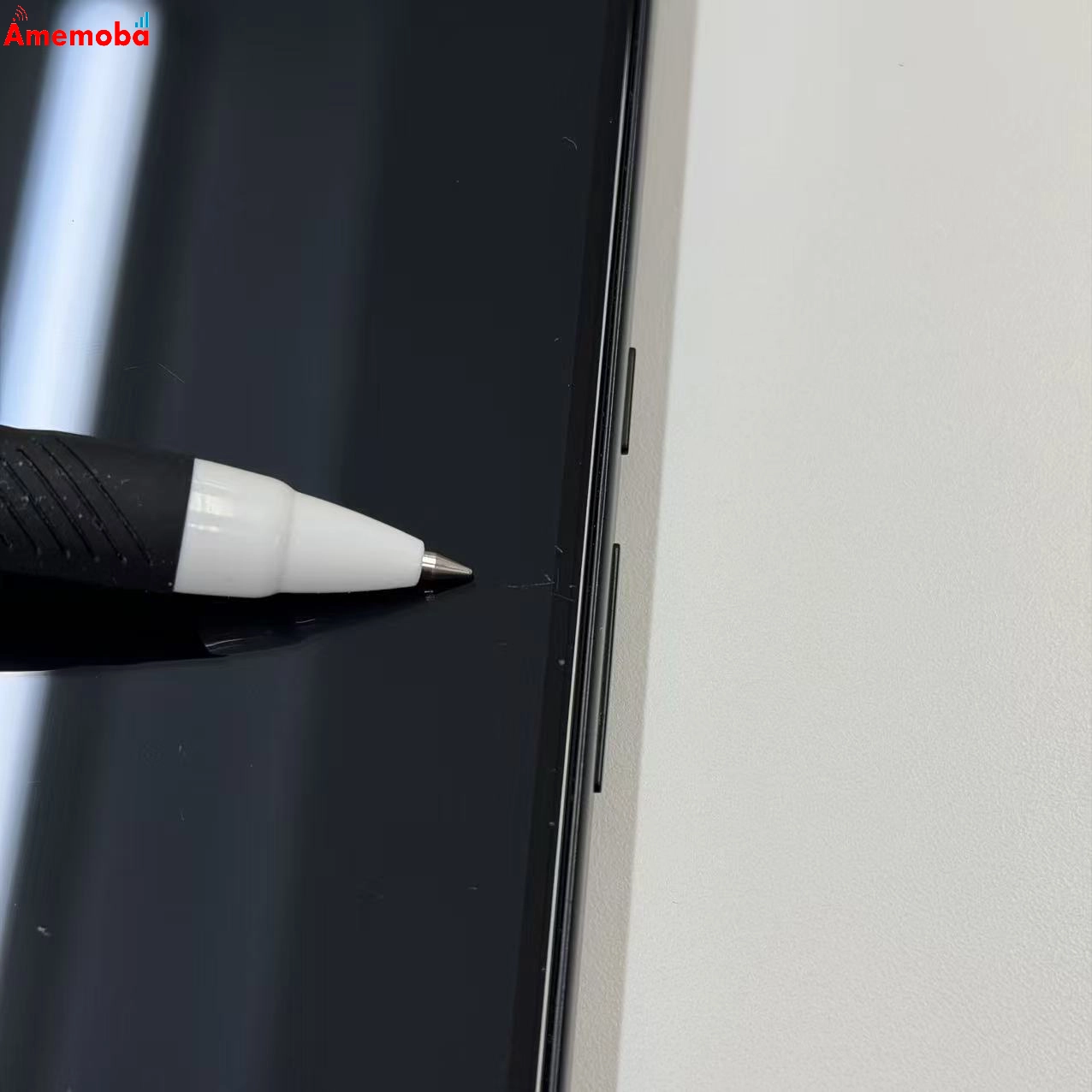 arrows We 64GB ブラック FCG01 AU版SIMフリー