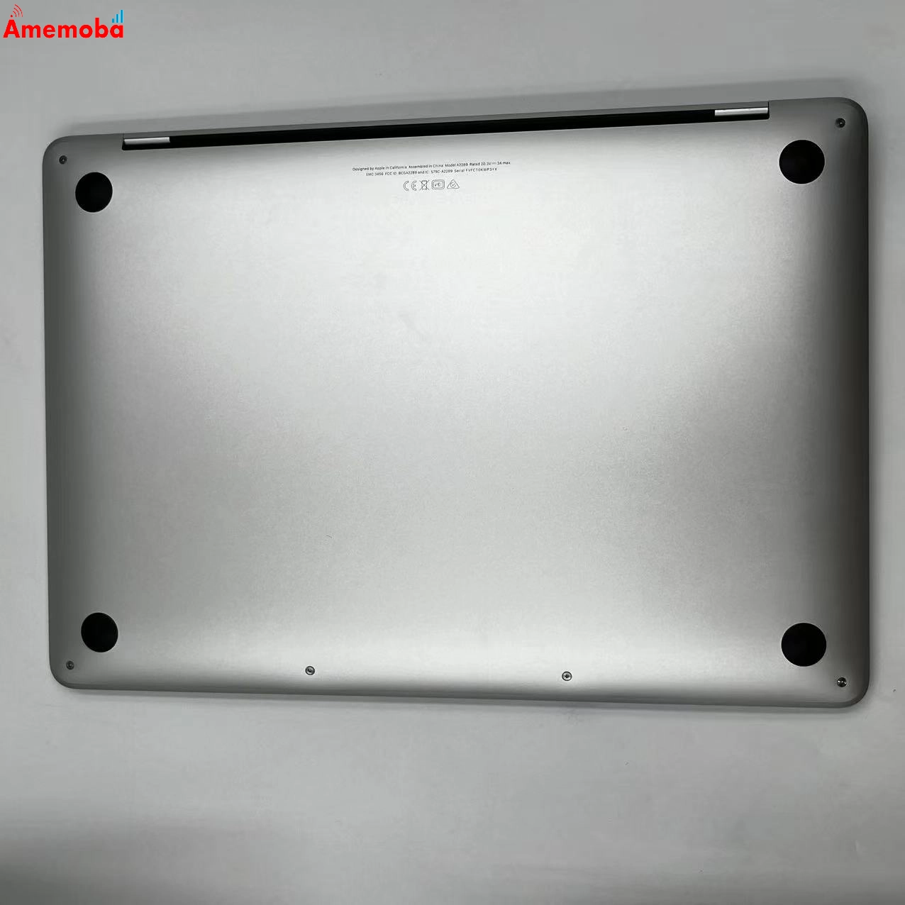 MacBook Pro 13インチ 2020 Two Thunderbolt 3 ports 256GB シルバー A2289 極美品