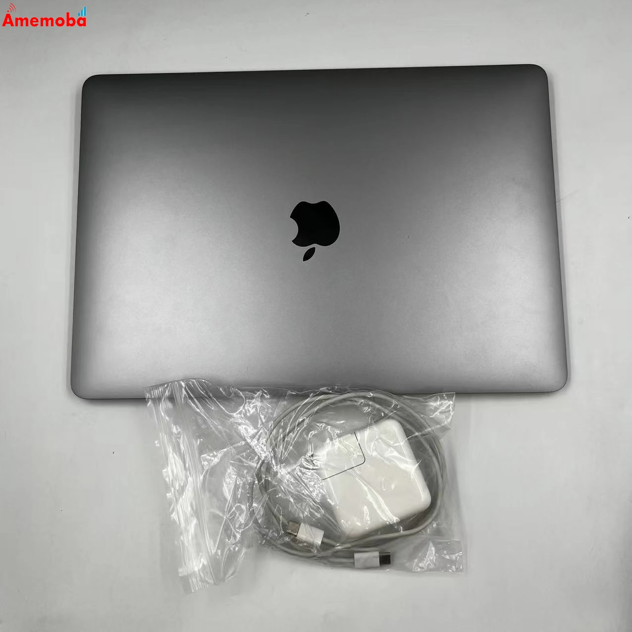 MacBook Air 13インチ Late2020 Apple M1 8GB/256GB スペースグレイ MGN63J/A 極美品