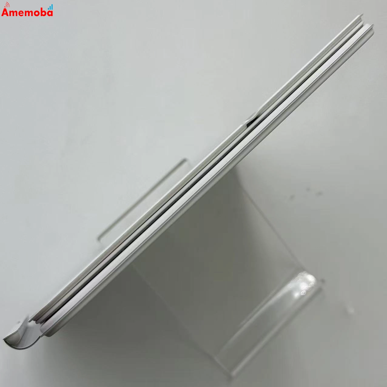 iPad(第10世代)用Magic Keyboard Folio 日本語 ホワイト A2695 美品 *