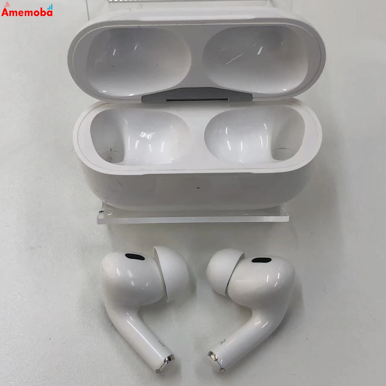 AirPods Pro 第2世代 MagSafe充電ケース(USB-C)付き ホワイト MTJV3J/A 美品
