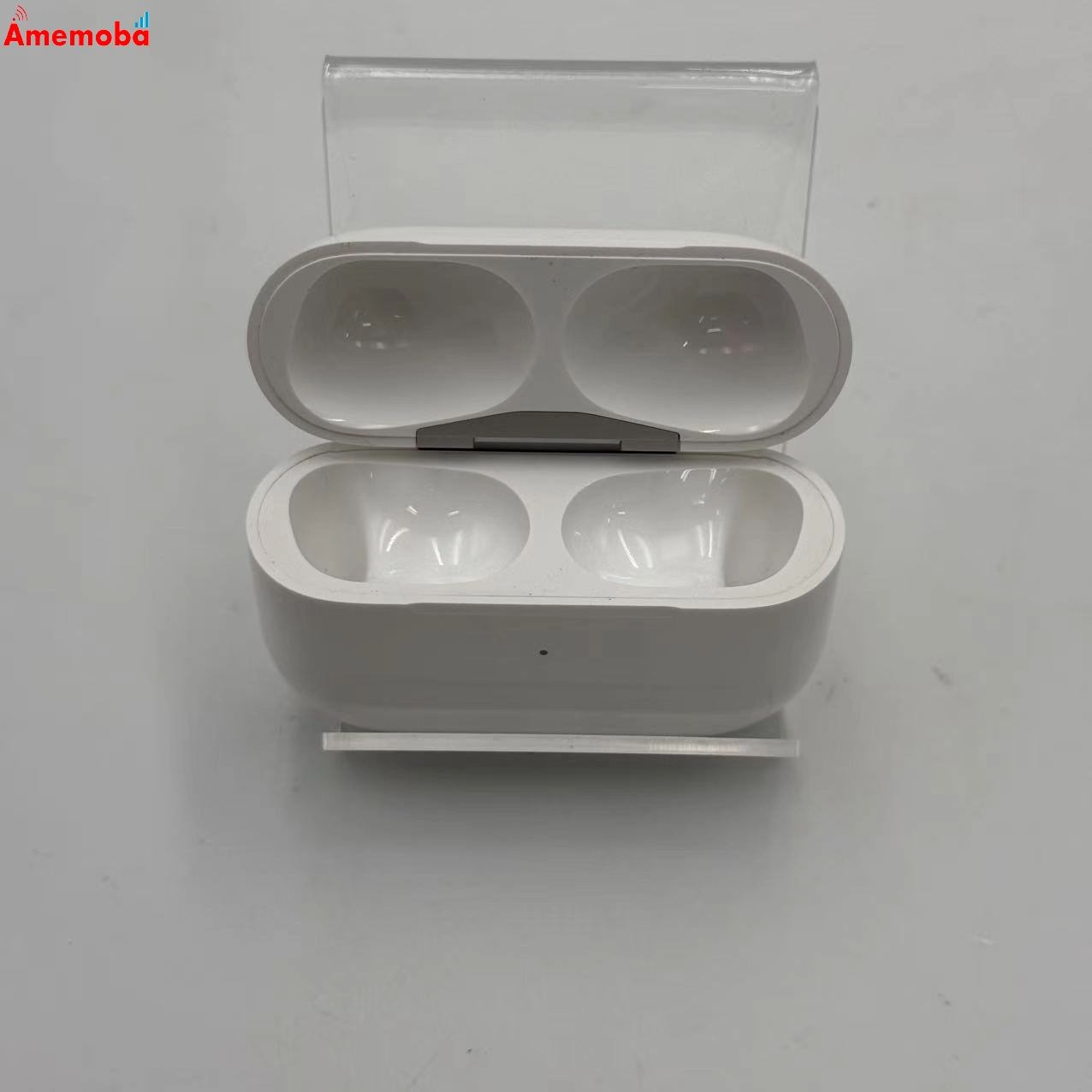 Airpods Pro 第2世代 MagSafe 充電ケース (Lightning) 付き ホワイト A2698